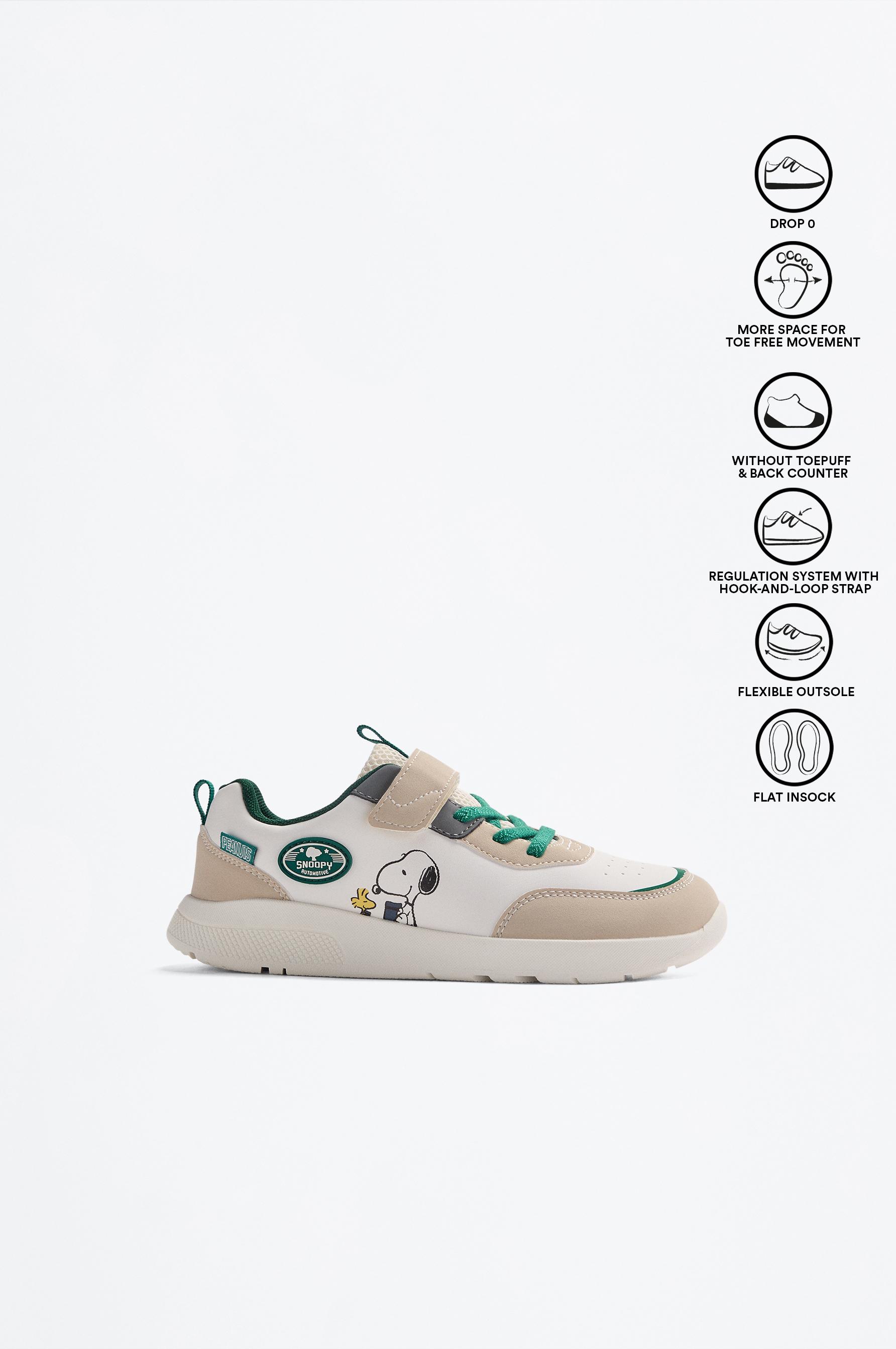 Deportivo Barefoot Snoopy Peanuts™