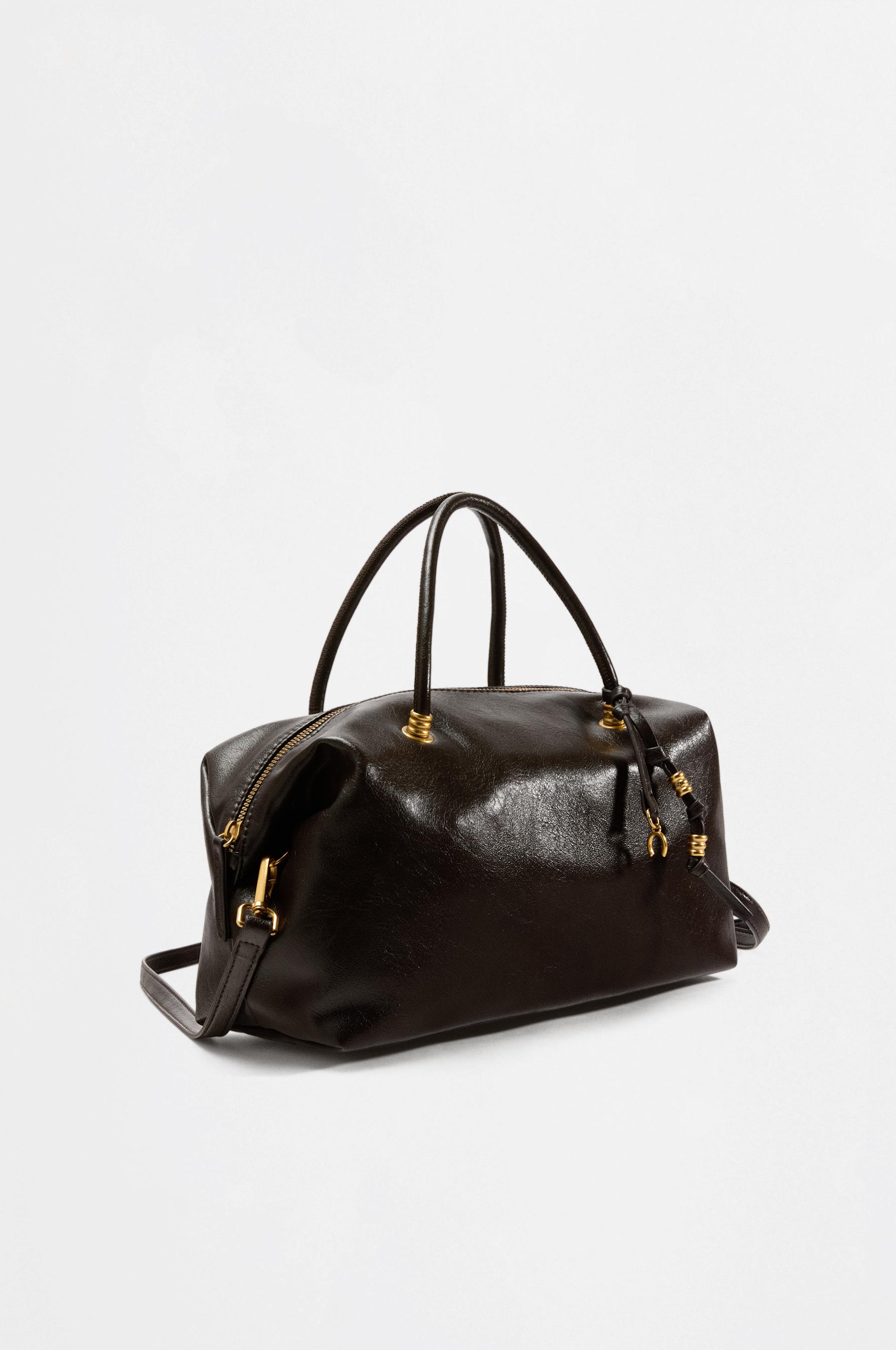 Bowling bag with charm — BROWN