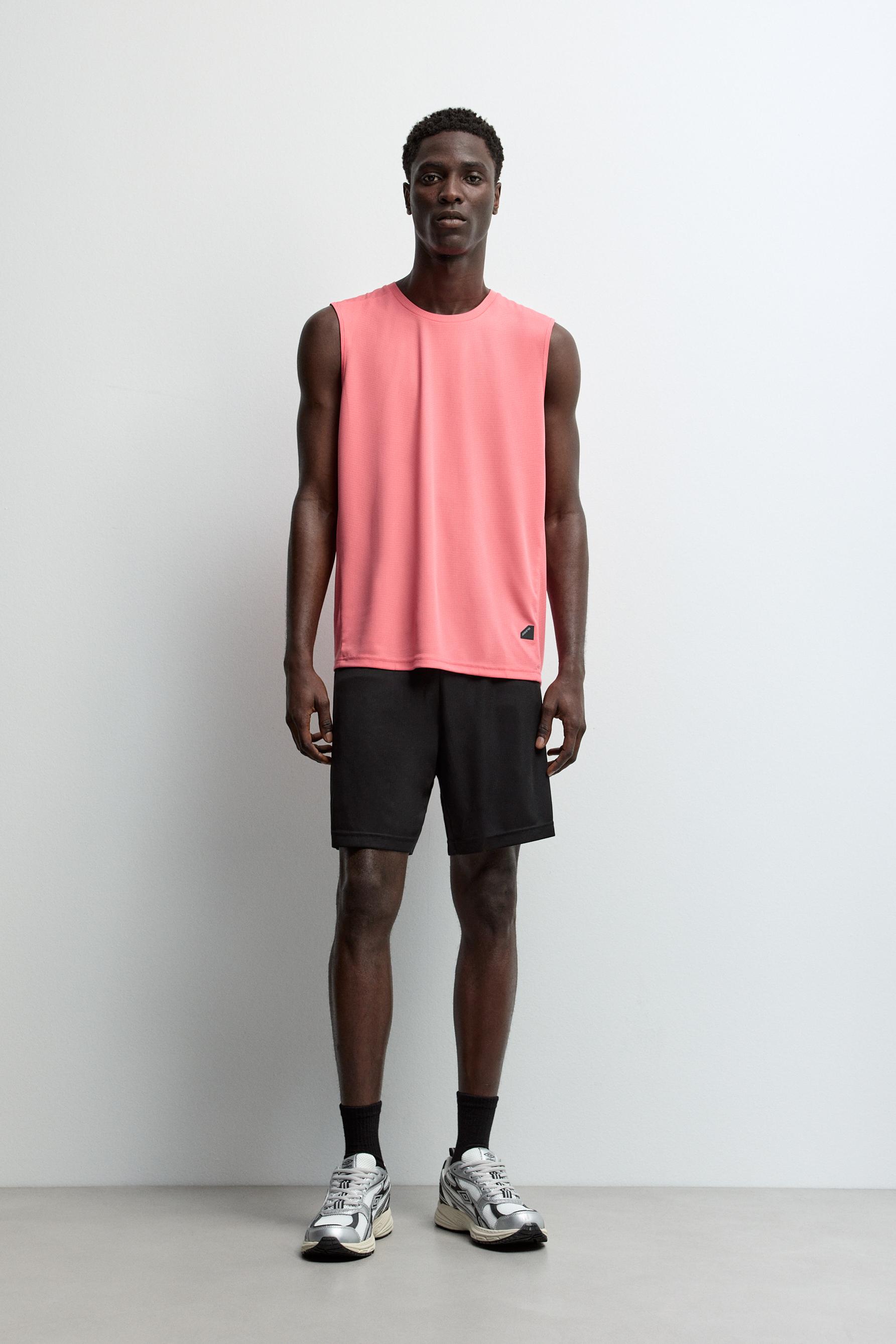 Sleeveless sports T-shirt — BUBBLEGUM PINK