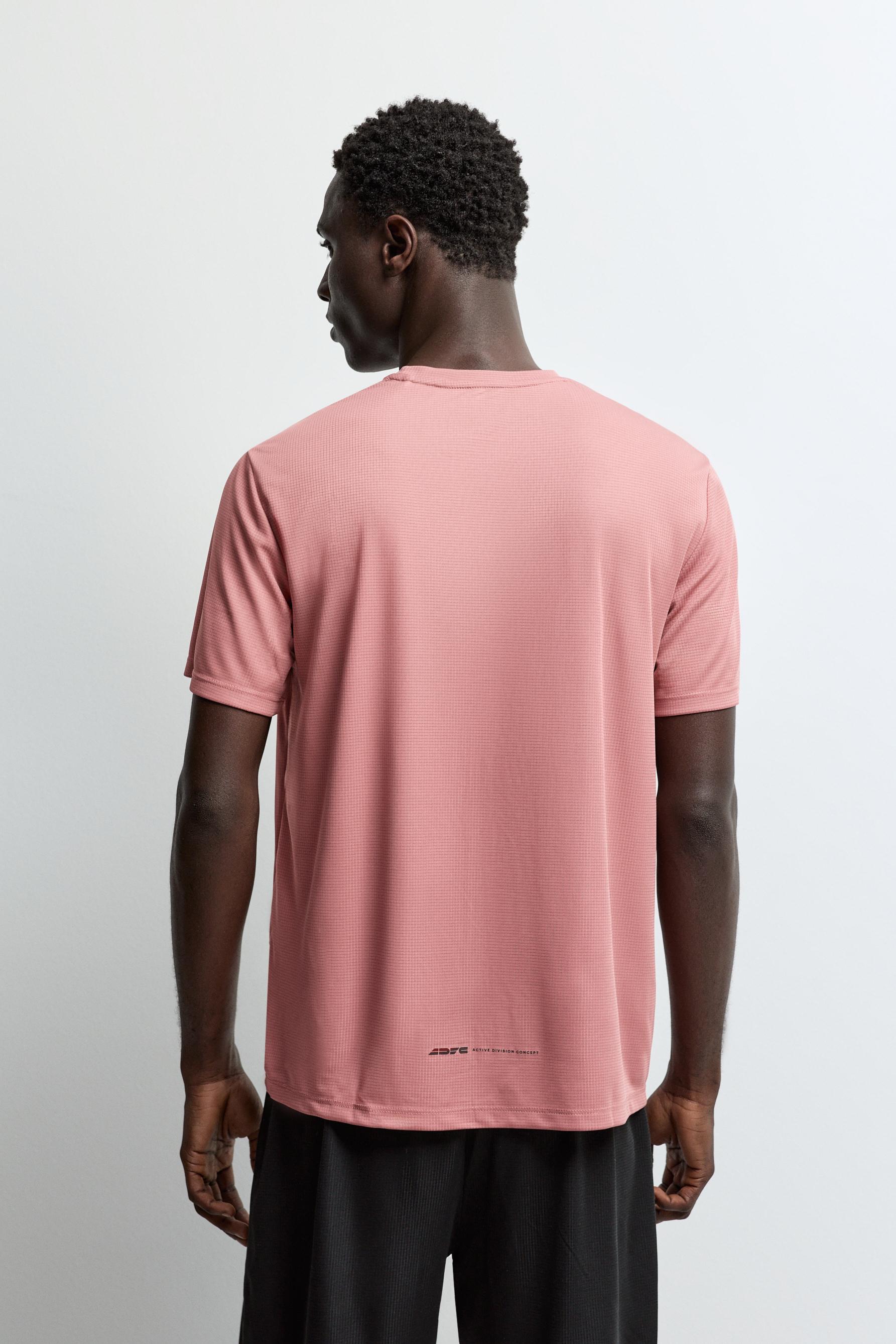 Sports T-shirt — GERANIUM