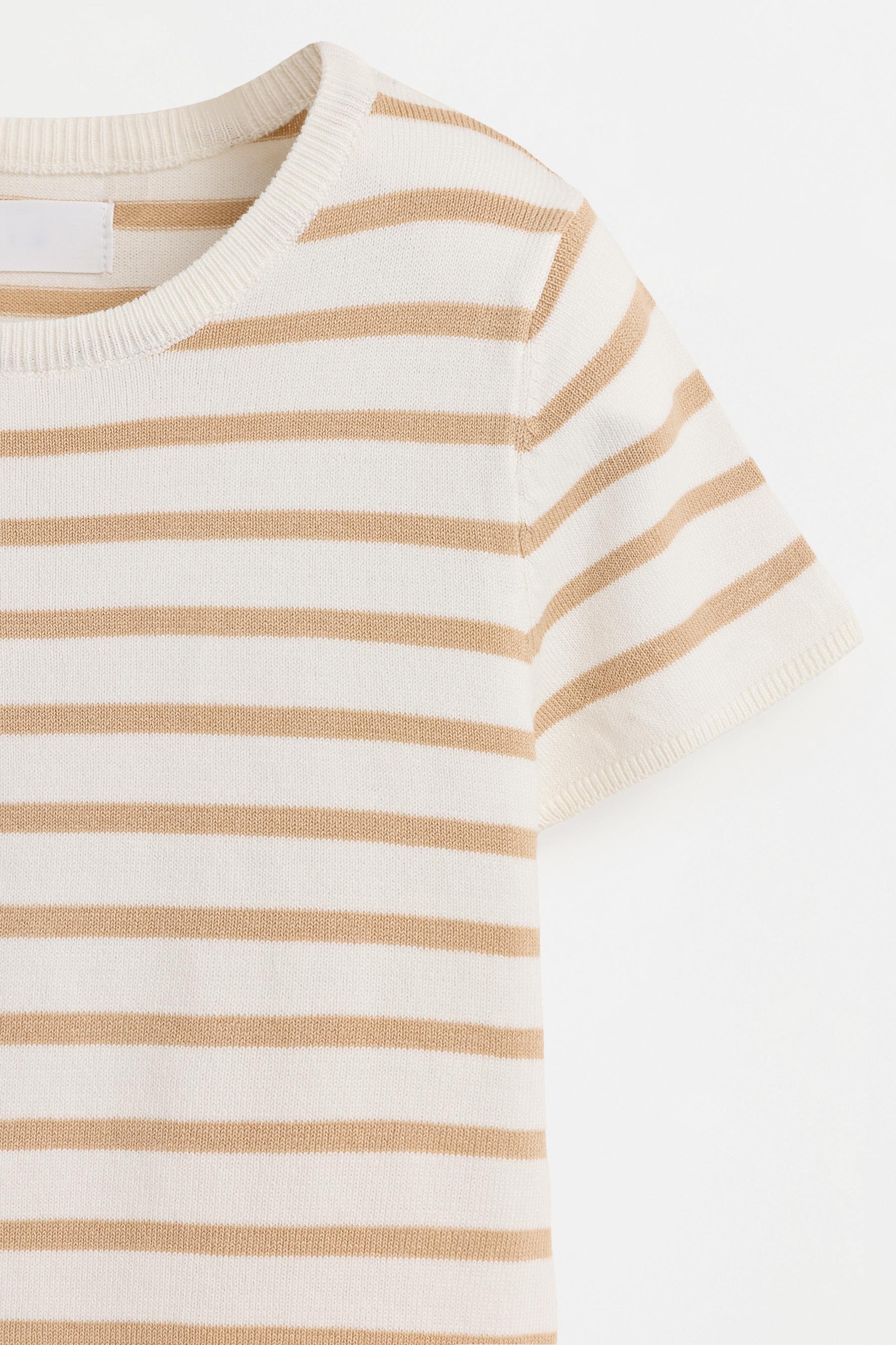 Ruffled hem top — LIGHT CAMEL
