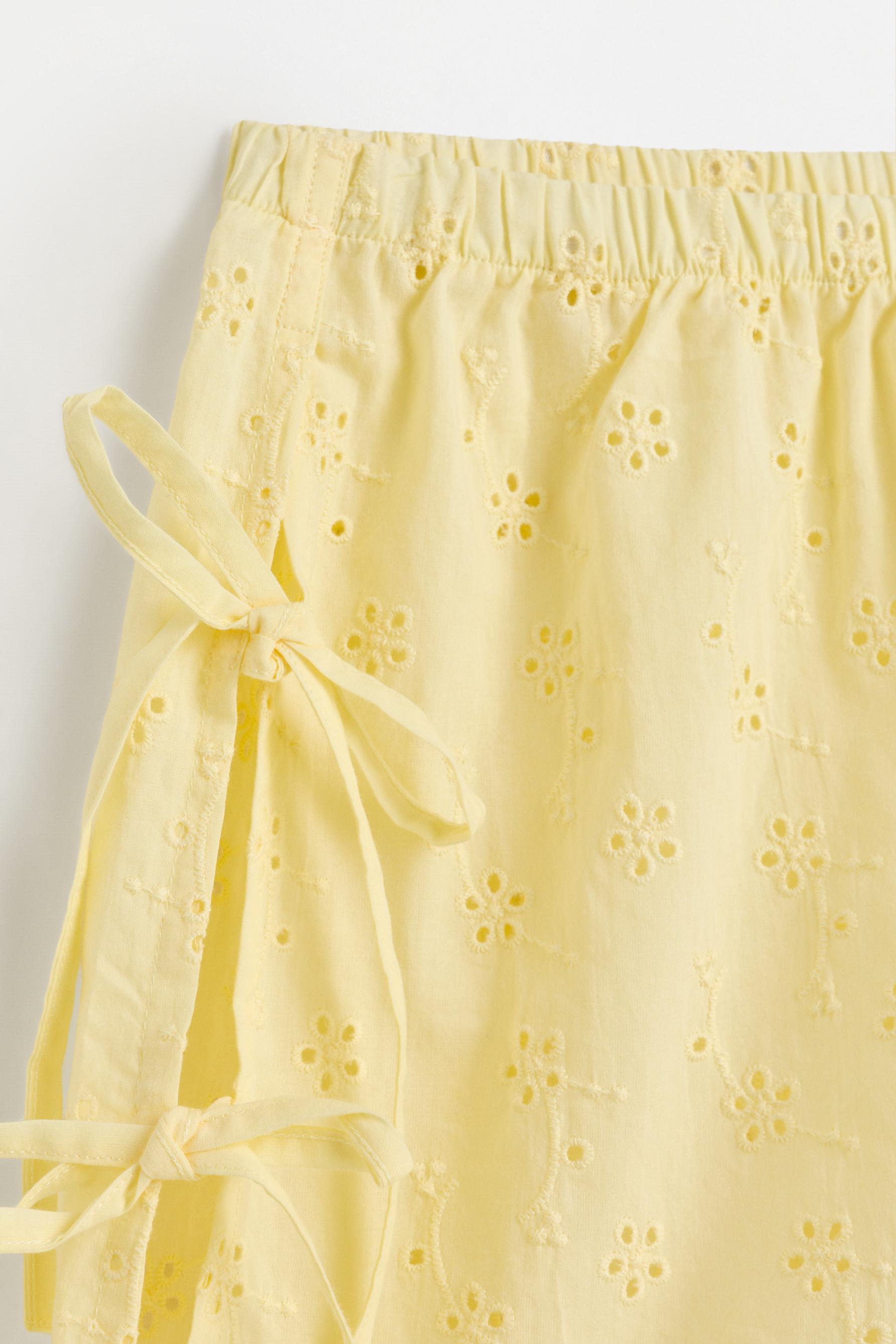 Swiss embroidery shorts — BUTTER