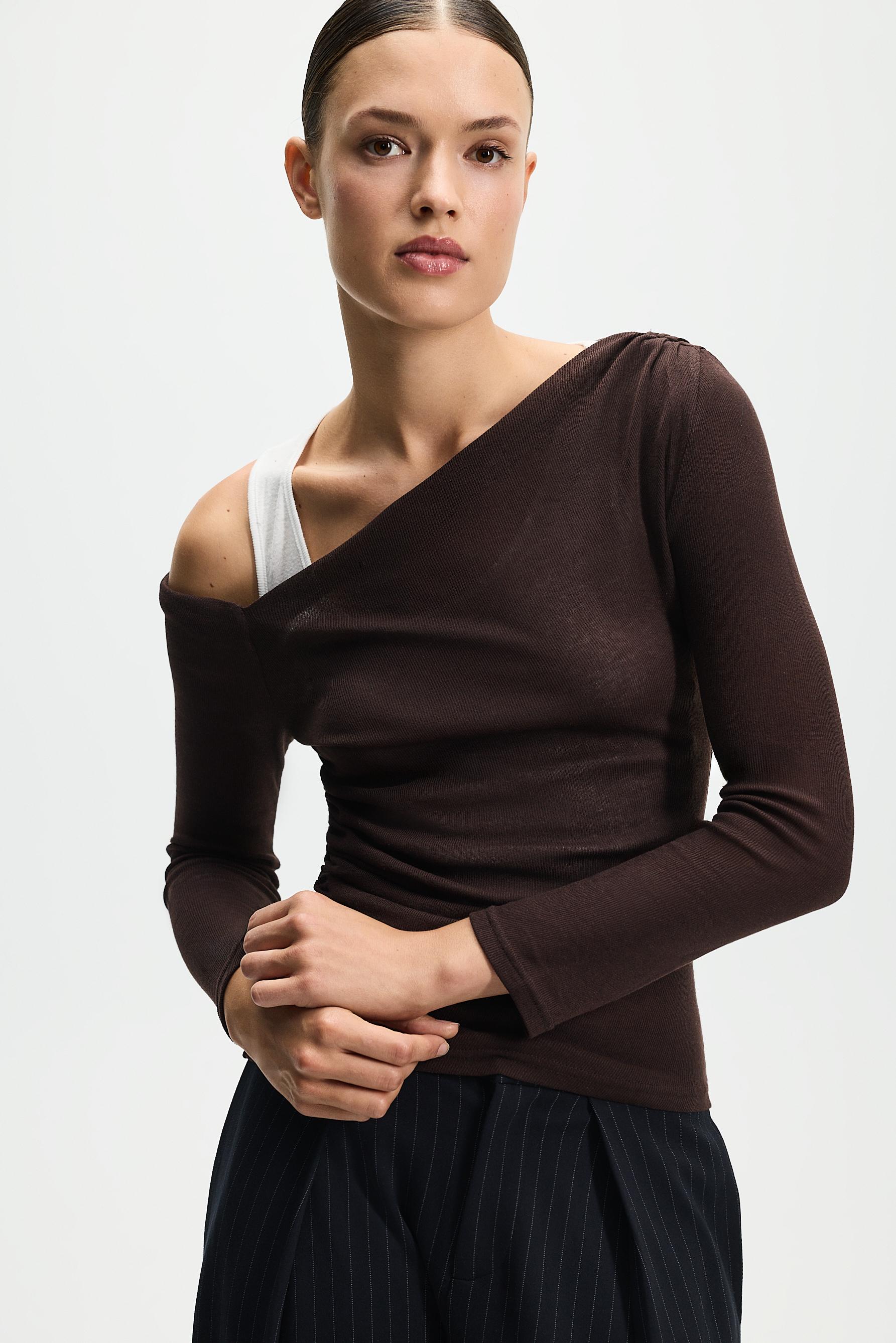 Asymmetric ribbed double T-shirt — CHOCOLATE