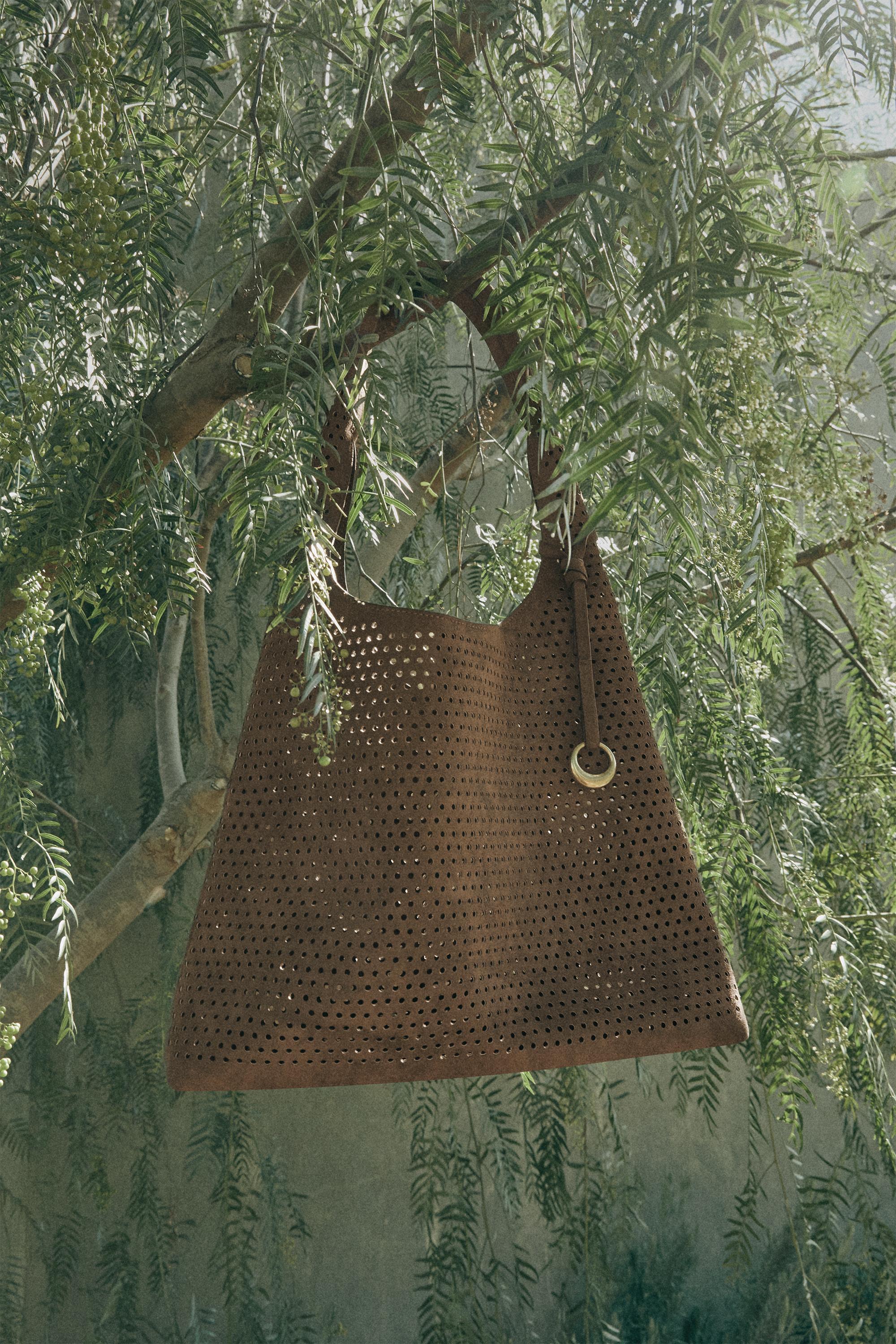 Openwork faux suede tote bag — BROWN