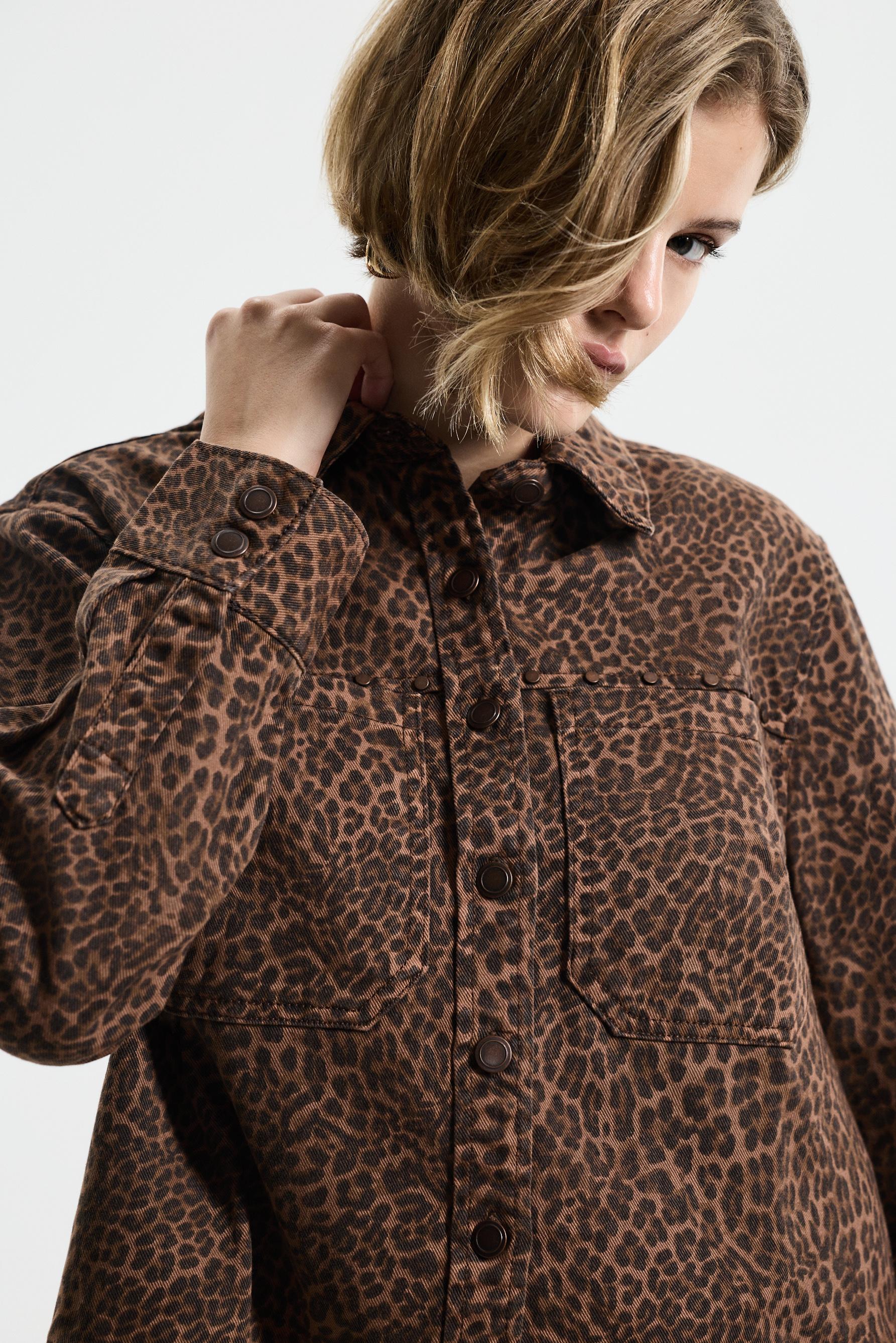 Leopard print shirt with studs — CHEETAH