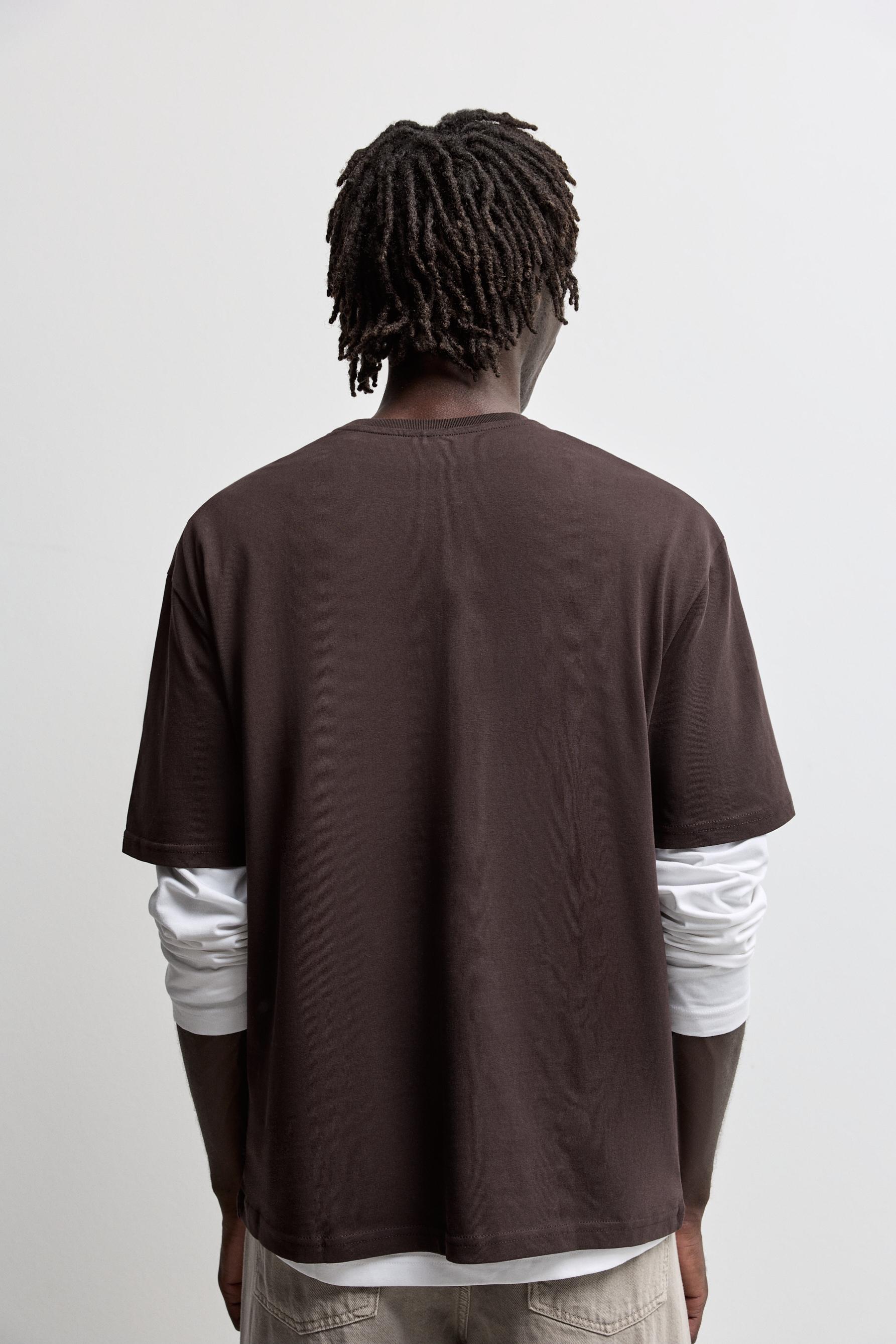Patch T-shirt — DARK BROWN