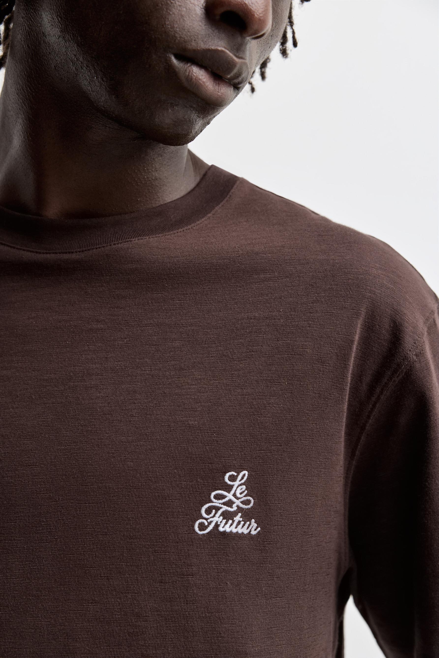 Embroidered T-shirt — DARK BROWN