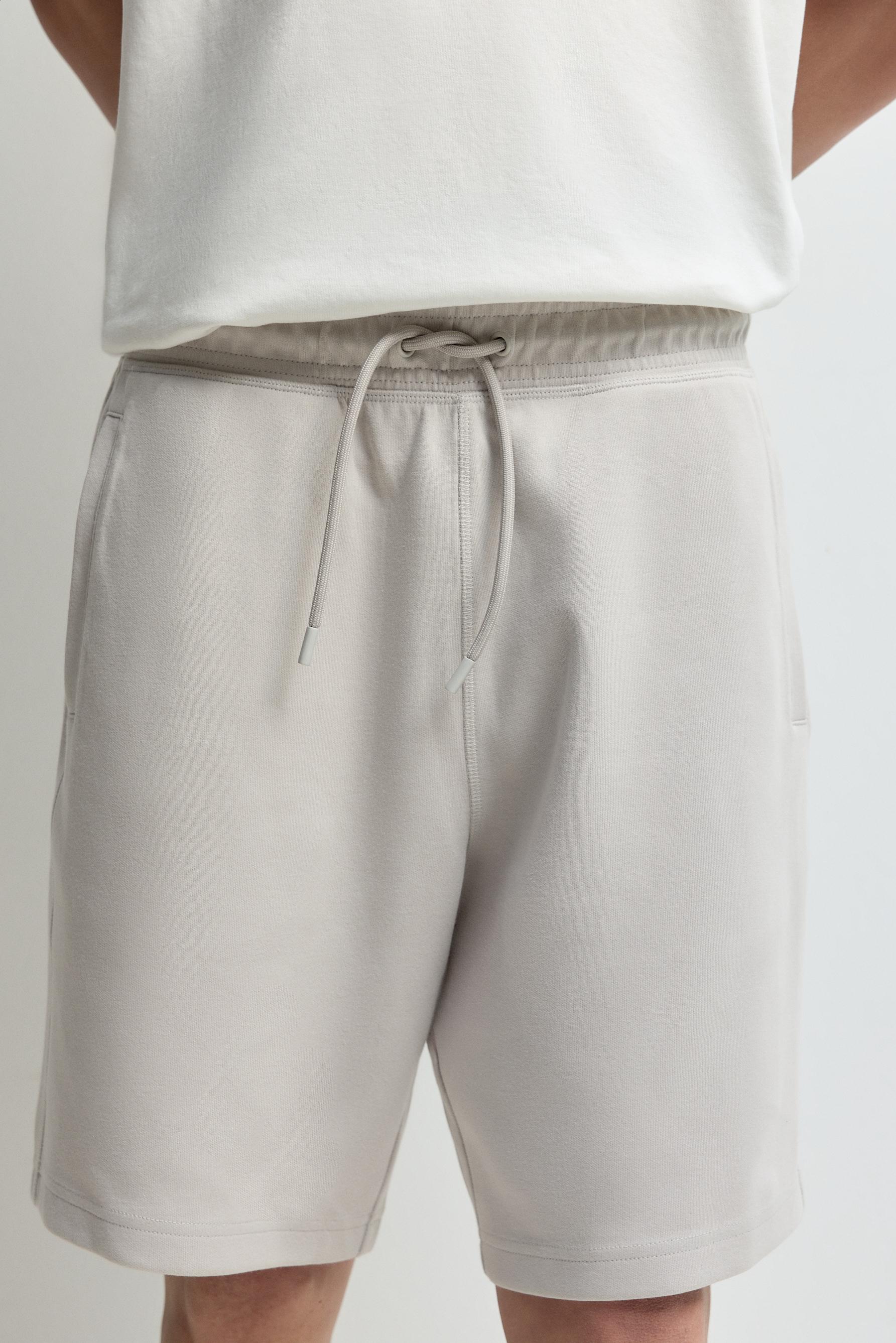 Interlock Bermuda shorts — PALE GREY