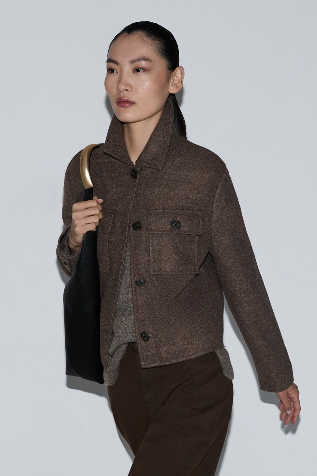 Cloth jacket with pockets