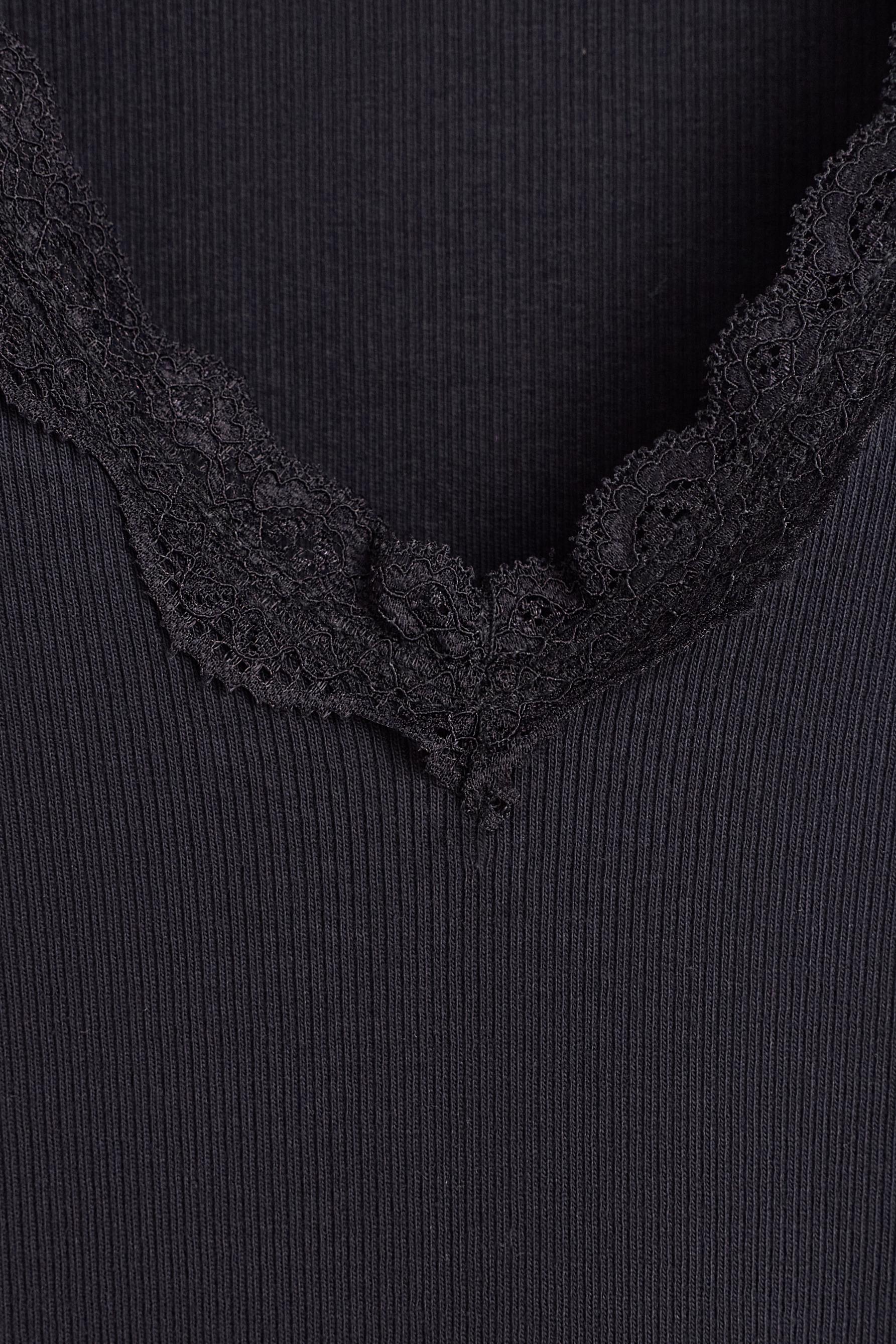 Ribbed lace T-shirt — BLACK