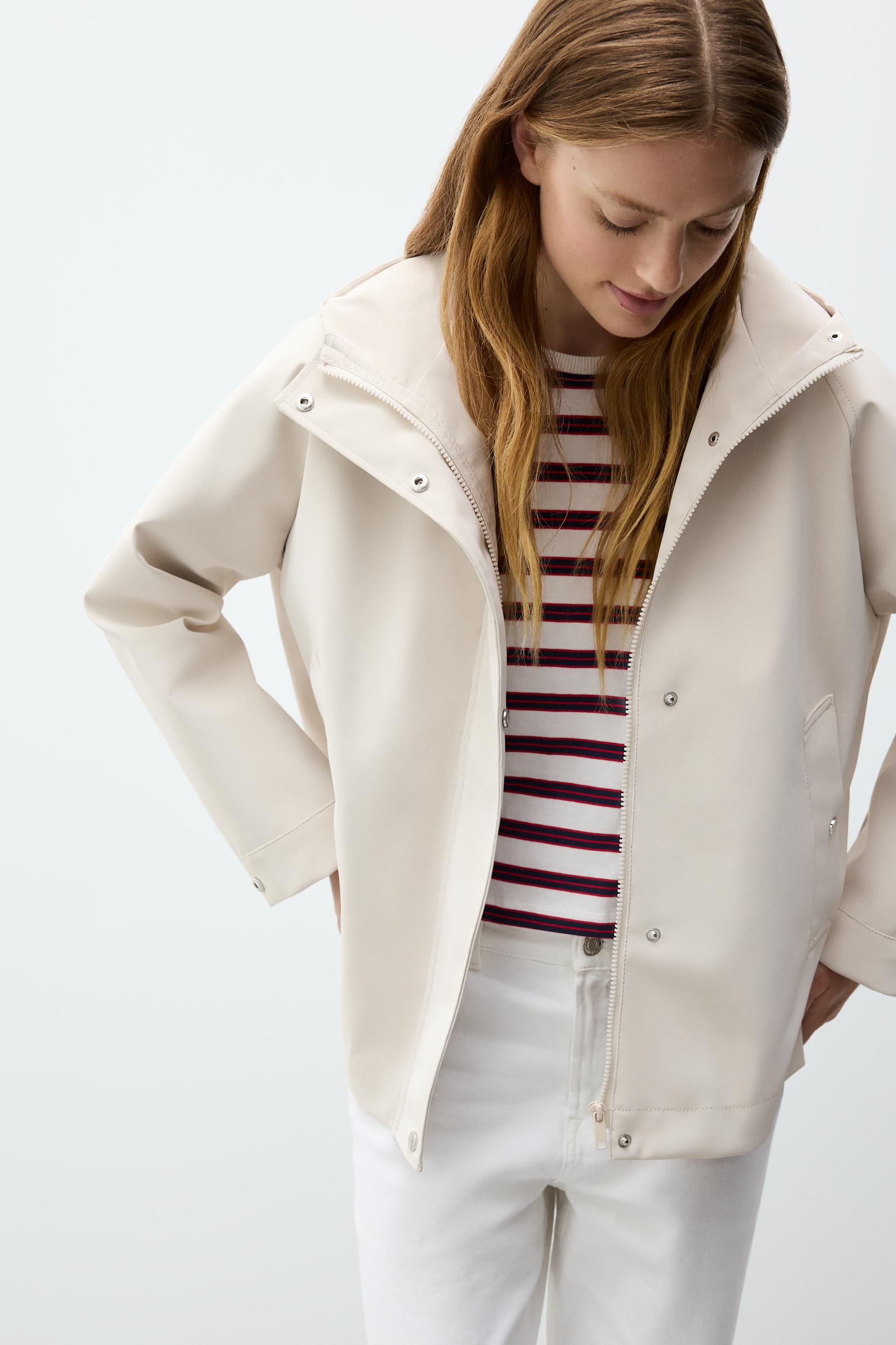 Parka corta engomada