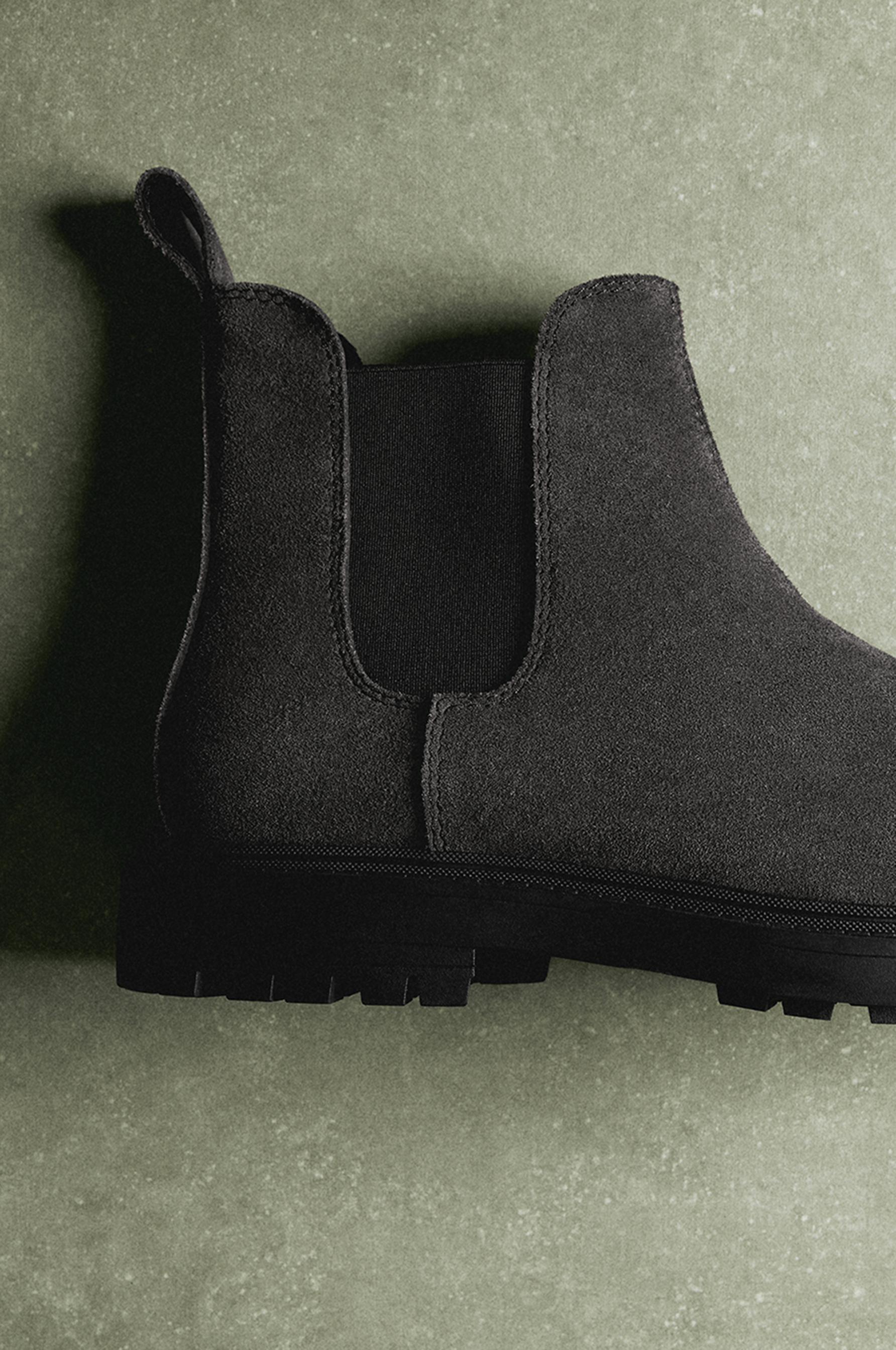Leather Chelsea ankle boots — GREY