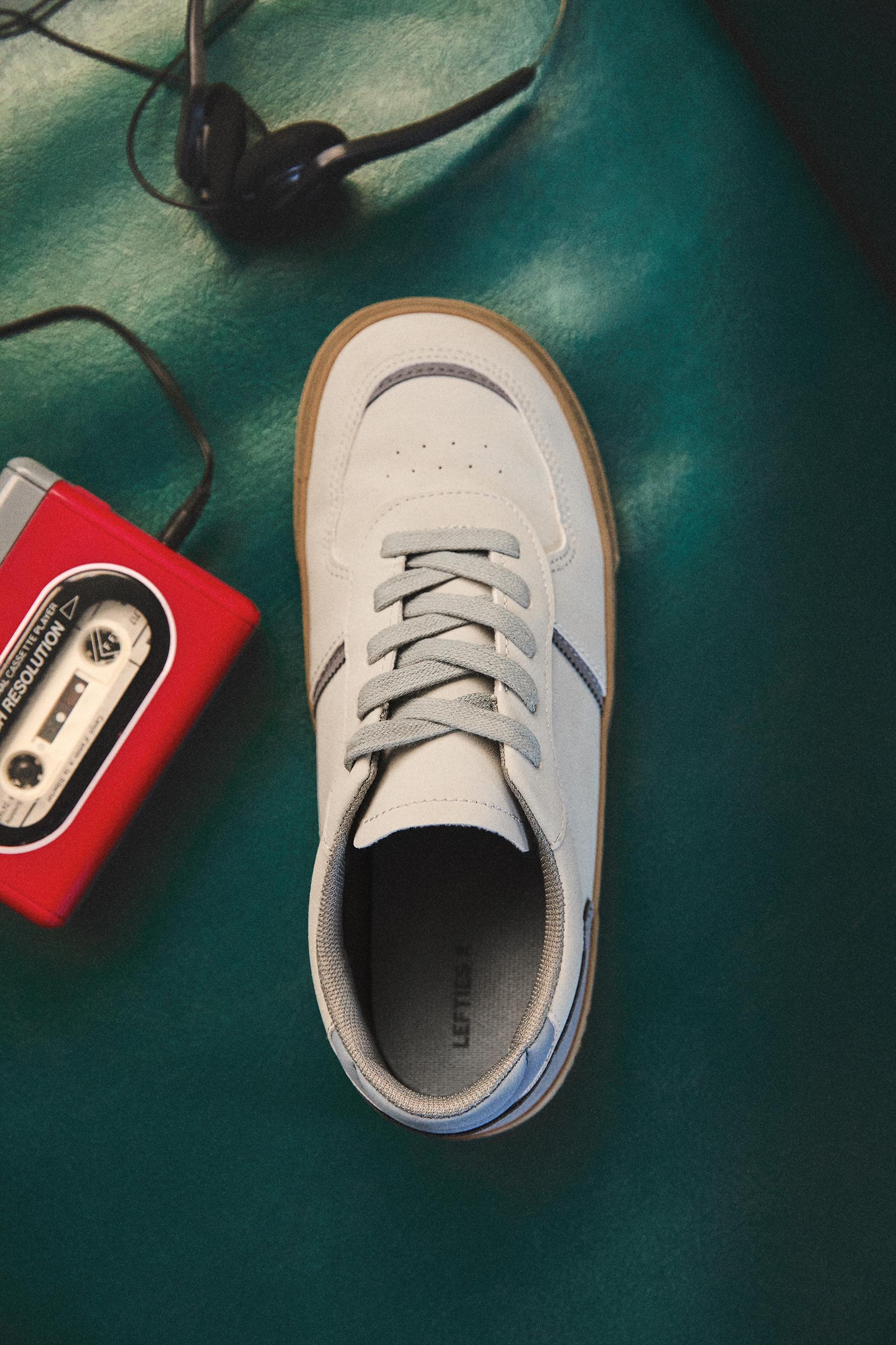Casual barefoot sneakers — GREY