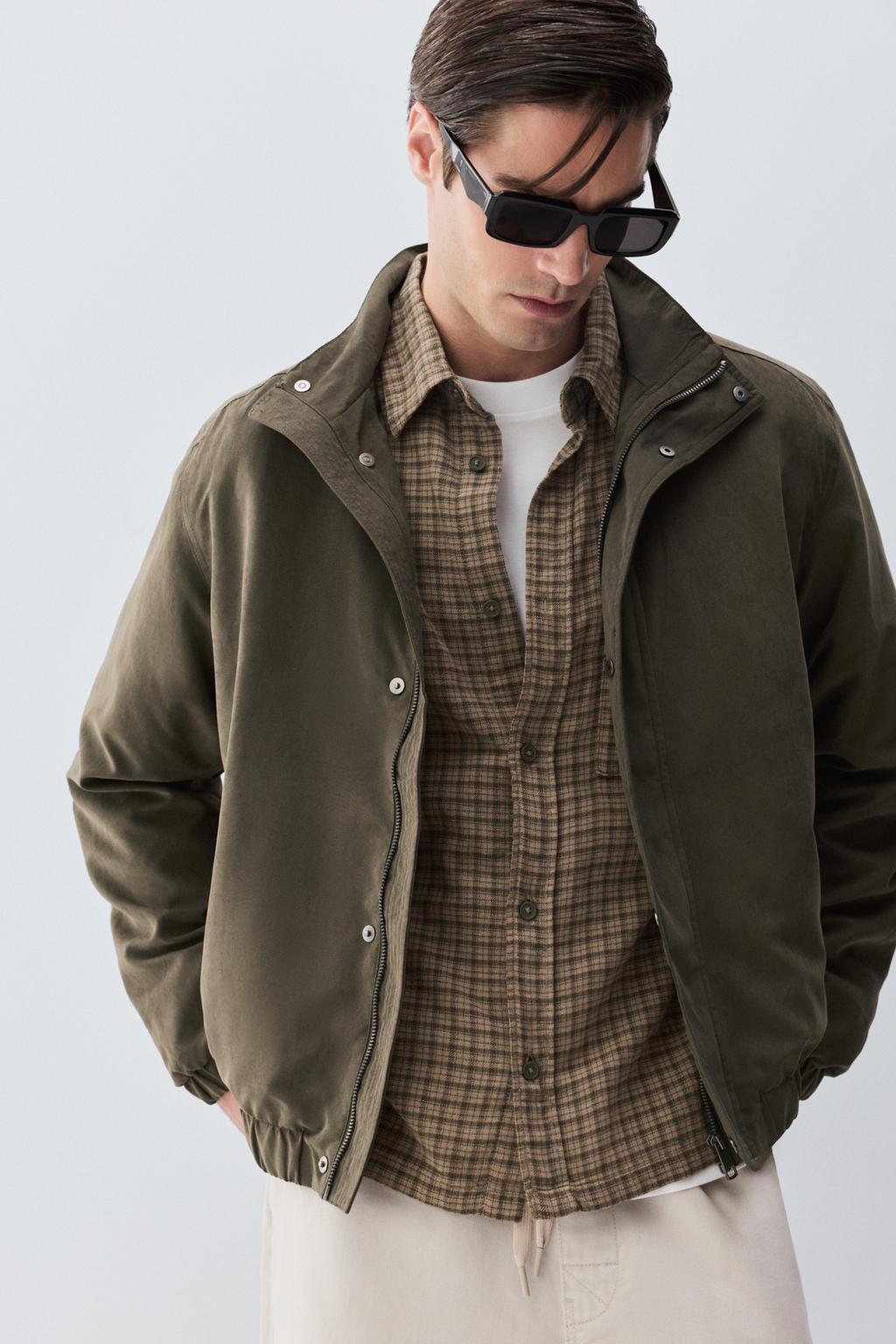 Jacket with stand-up collar