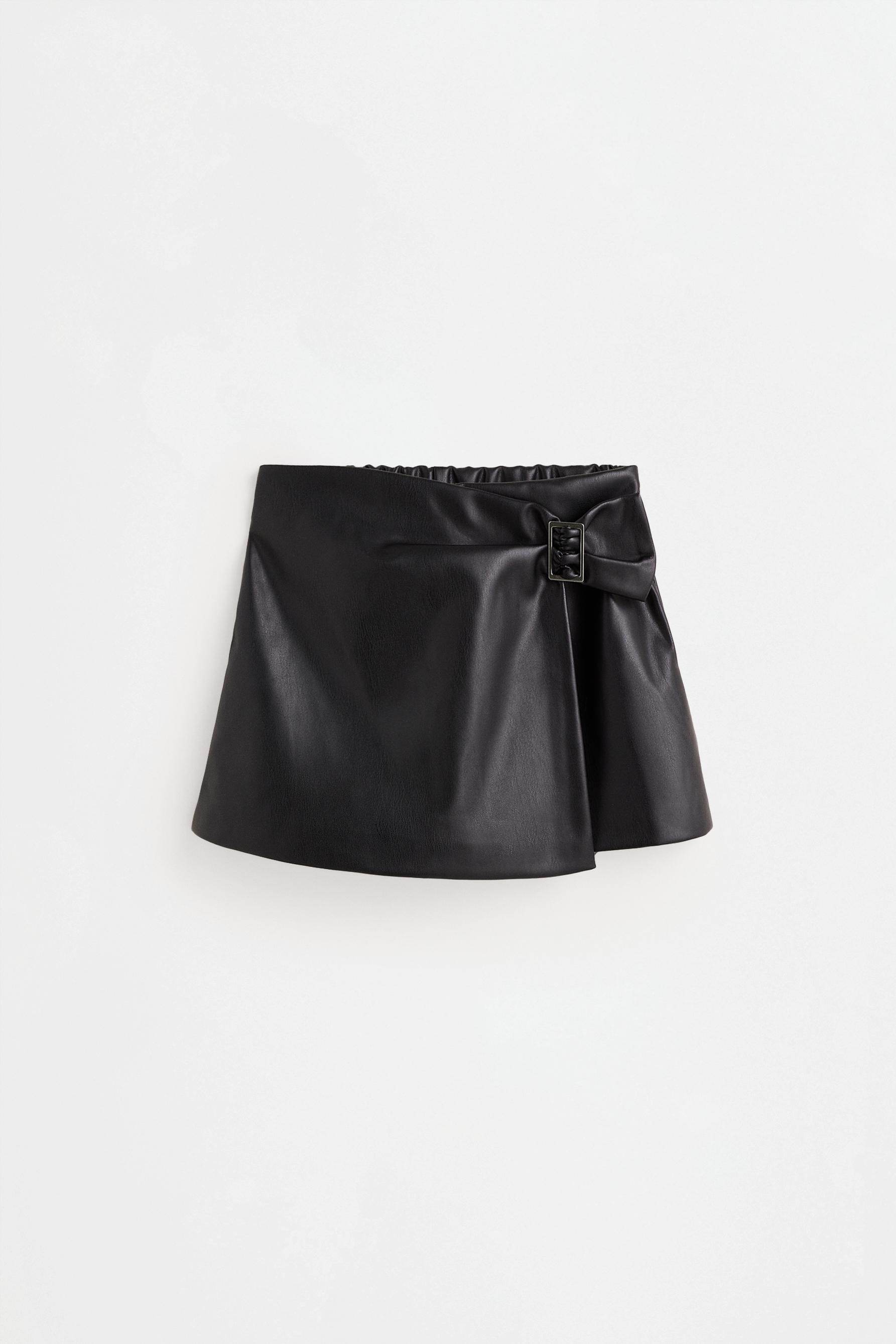 Skort hebilla efecto piel