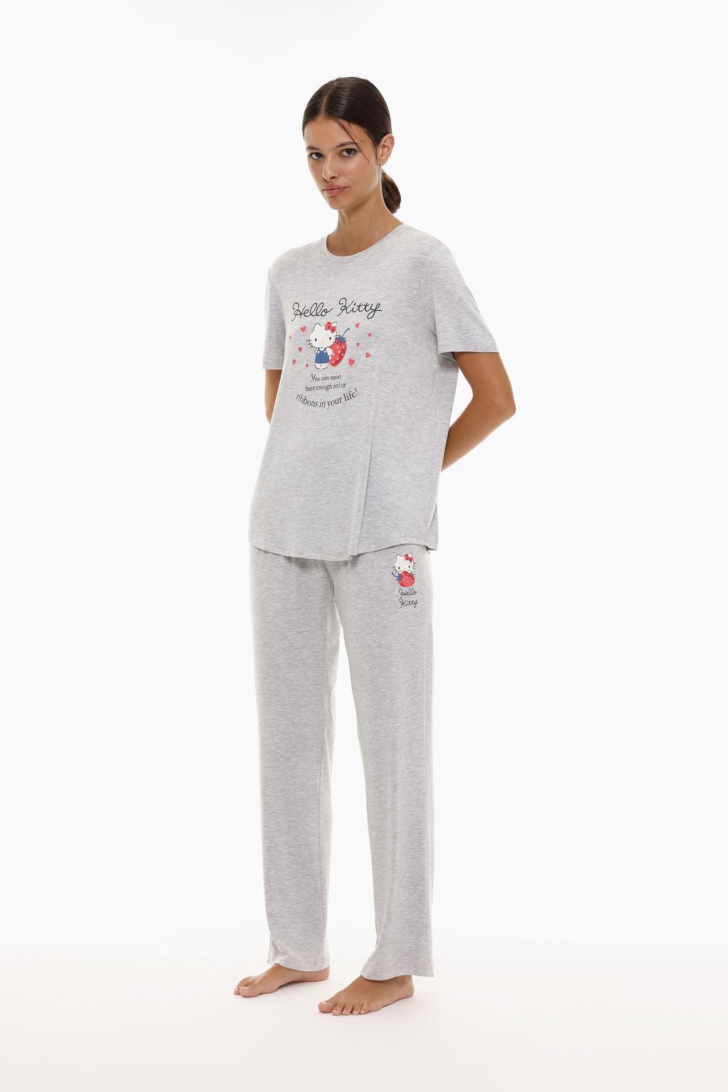 Hello Kitty ©Sanrio pyjamas