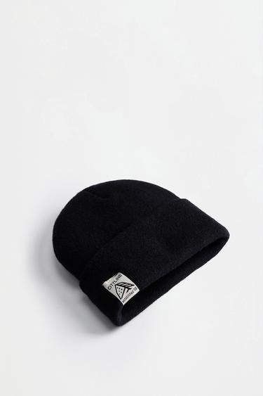 Knit beanie with label — BLACK 2