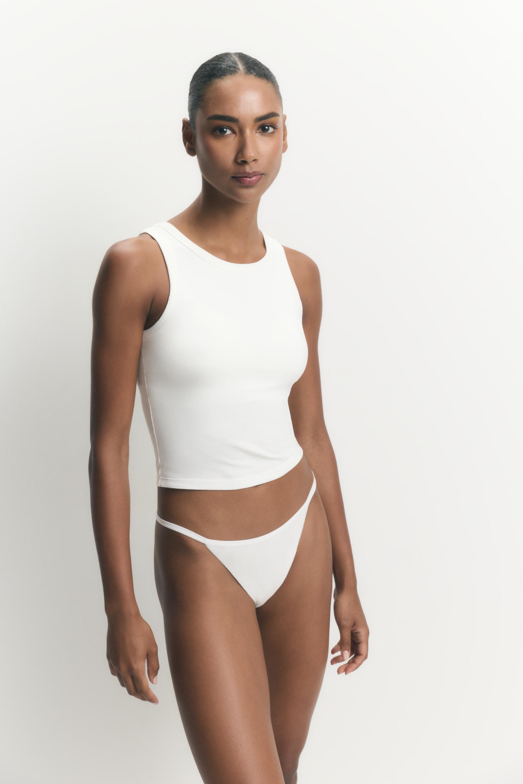 Top with built-in bra — WHITE