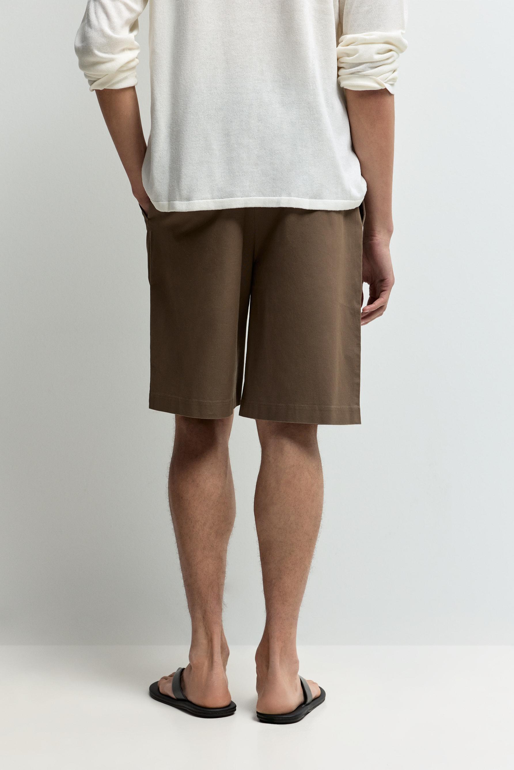 Pleated chino Bermuda shorts — BEIGE