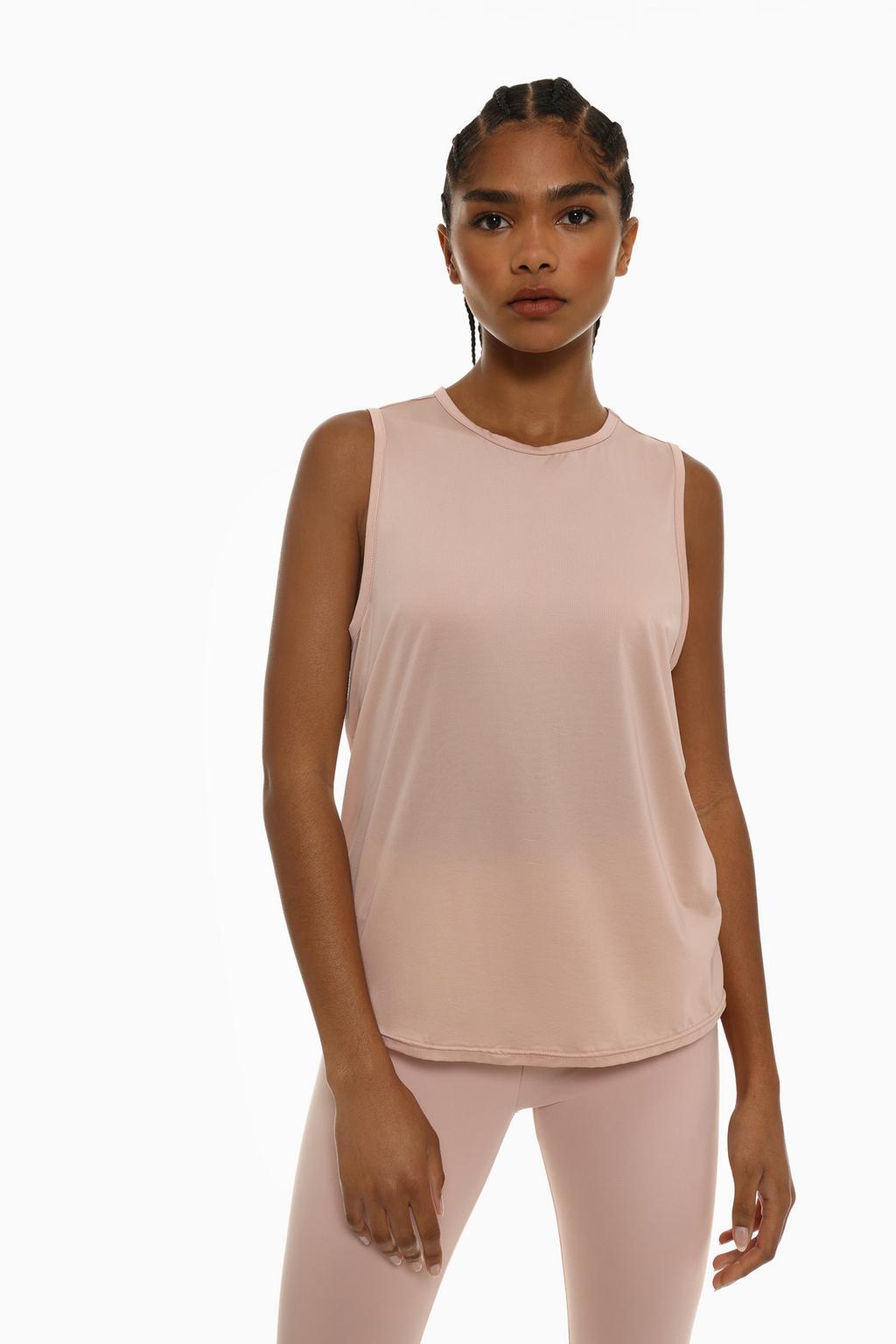 Çapraz askılı spor t-shirt