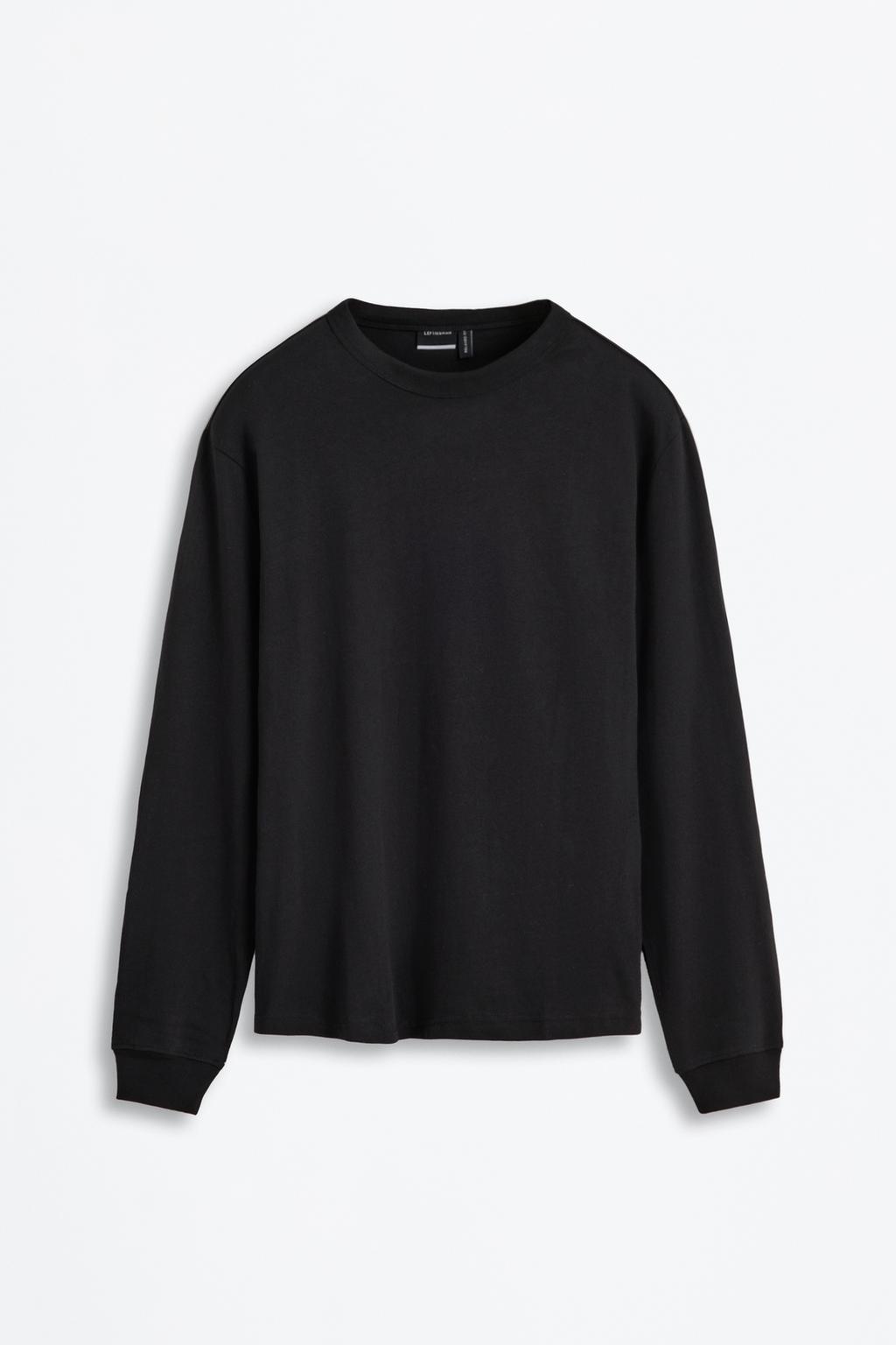 Basic medium-weight T-shirt