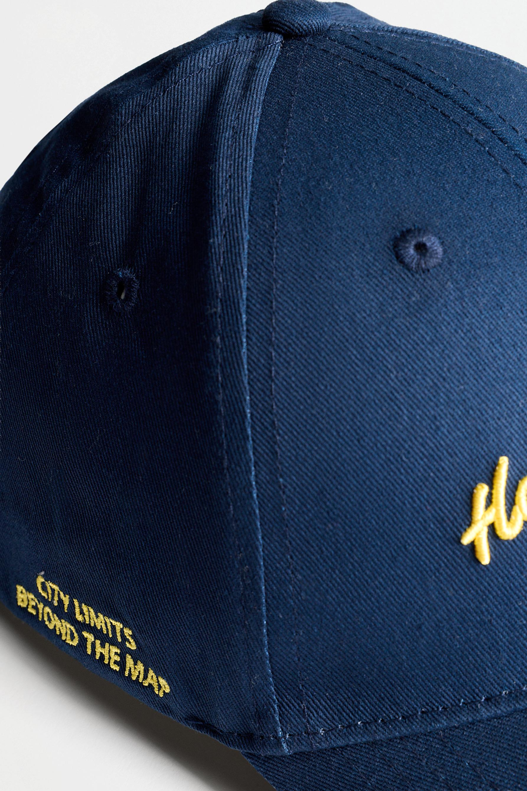 Text embroidery cap — PALE BLUE
