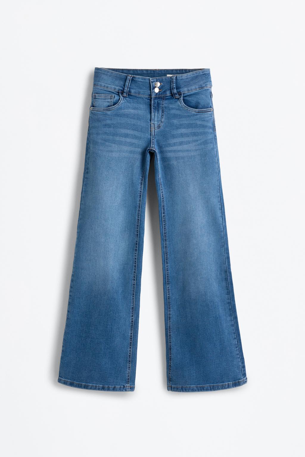 Low-rise bell bottom jeans