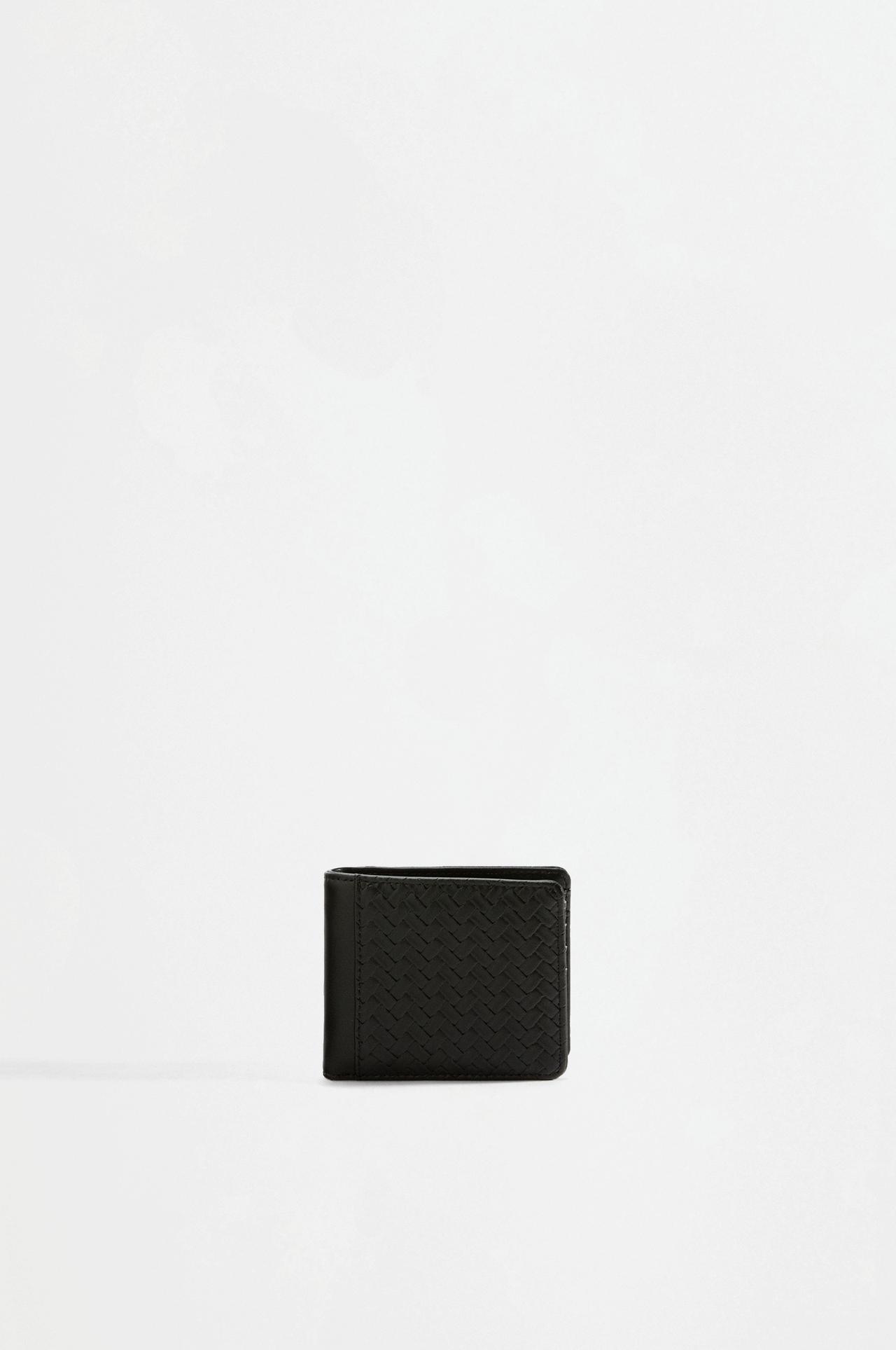 Woven wallet — BLACK