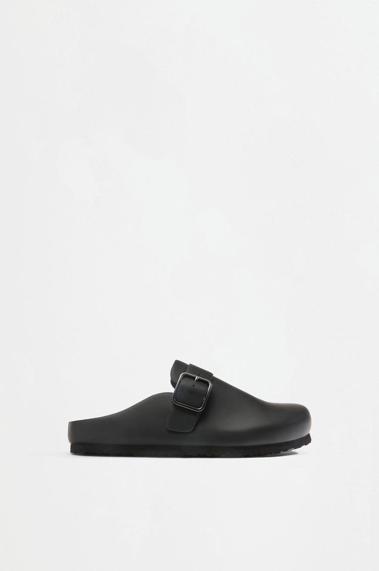 Buckle Edition Clogs — BLACK