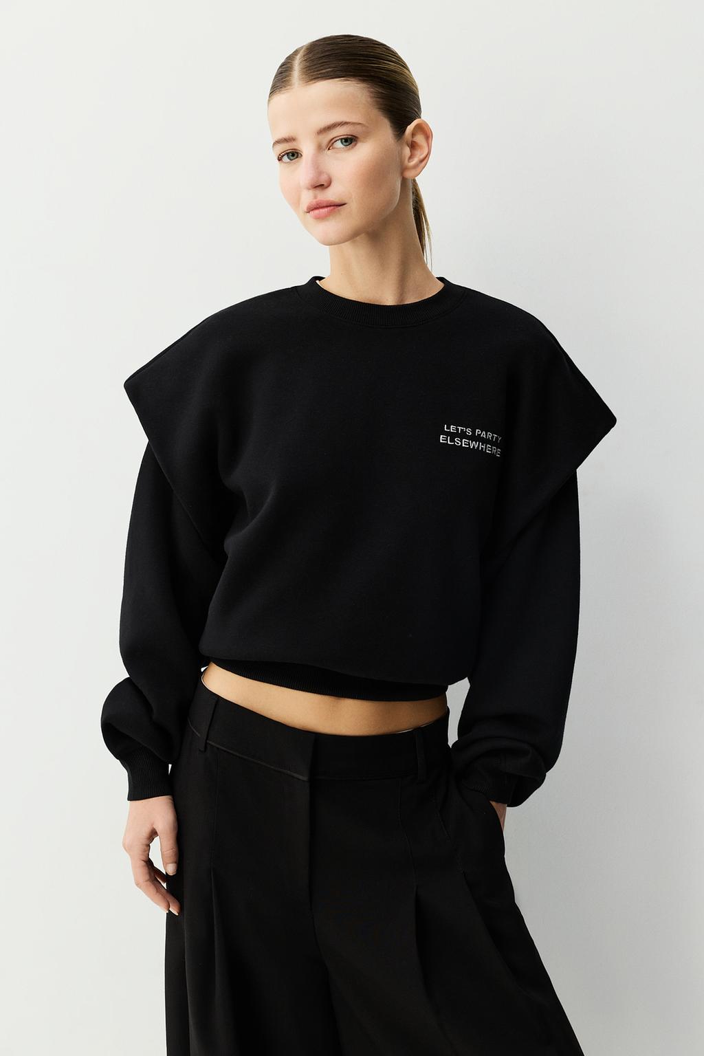 Sweatshirt with shoulder detail