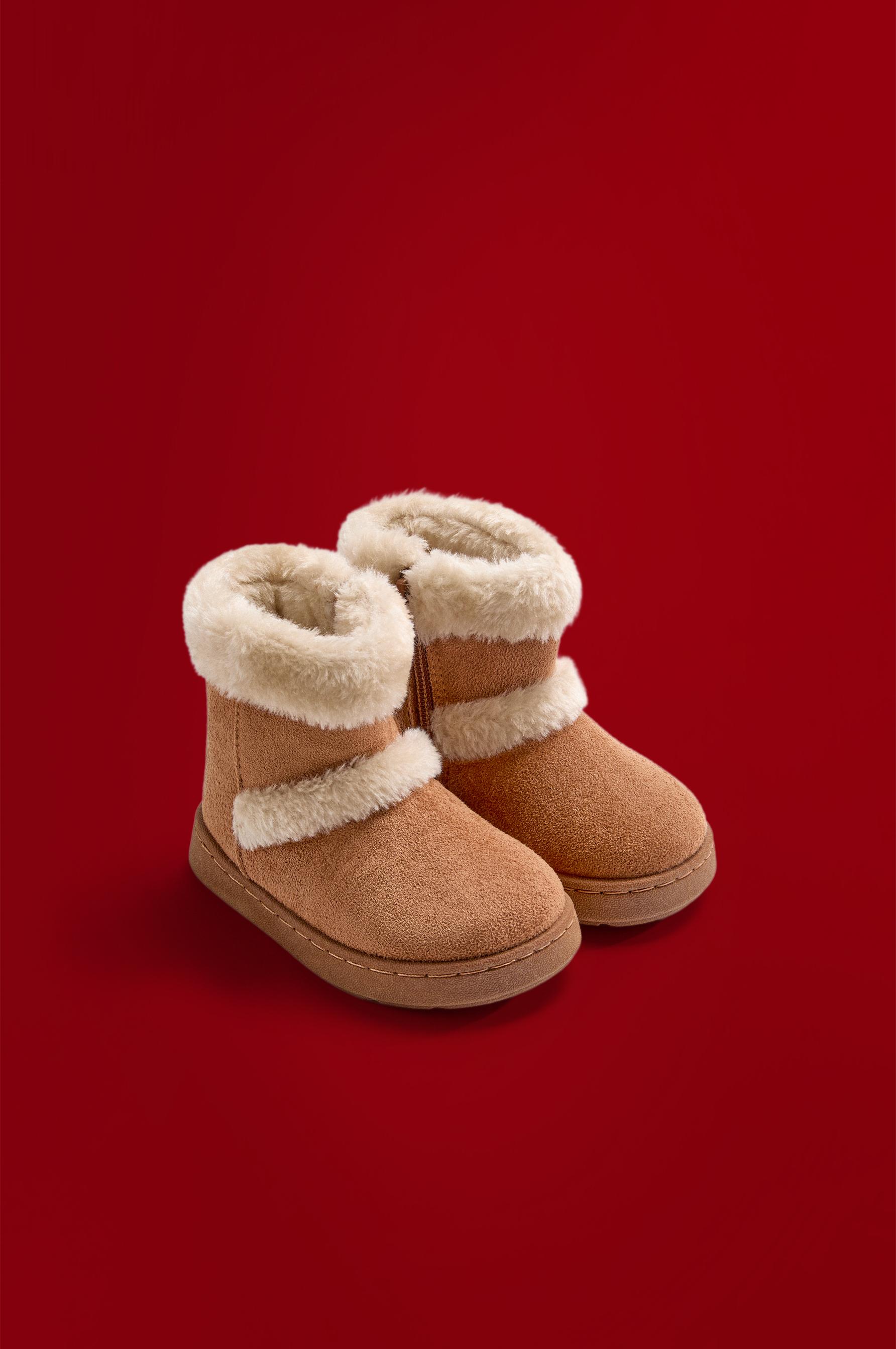 Knee-high fur boots — LEATHER