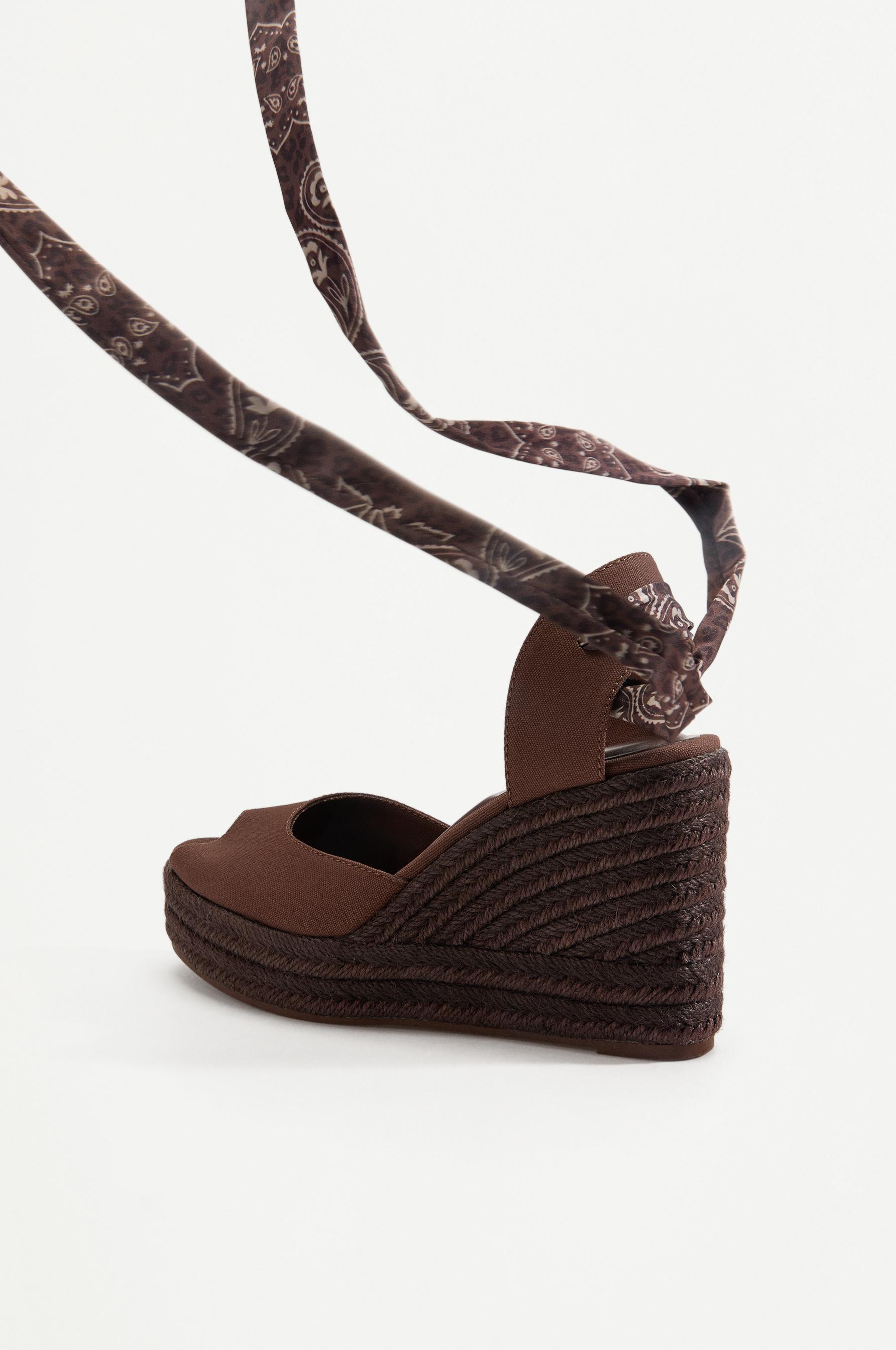 Jute wedge sandals with tie-up ankle straps — BROWN