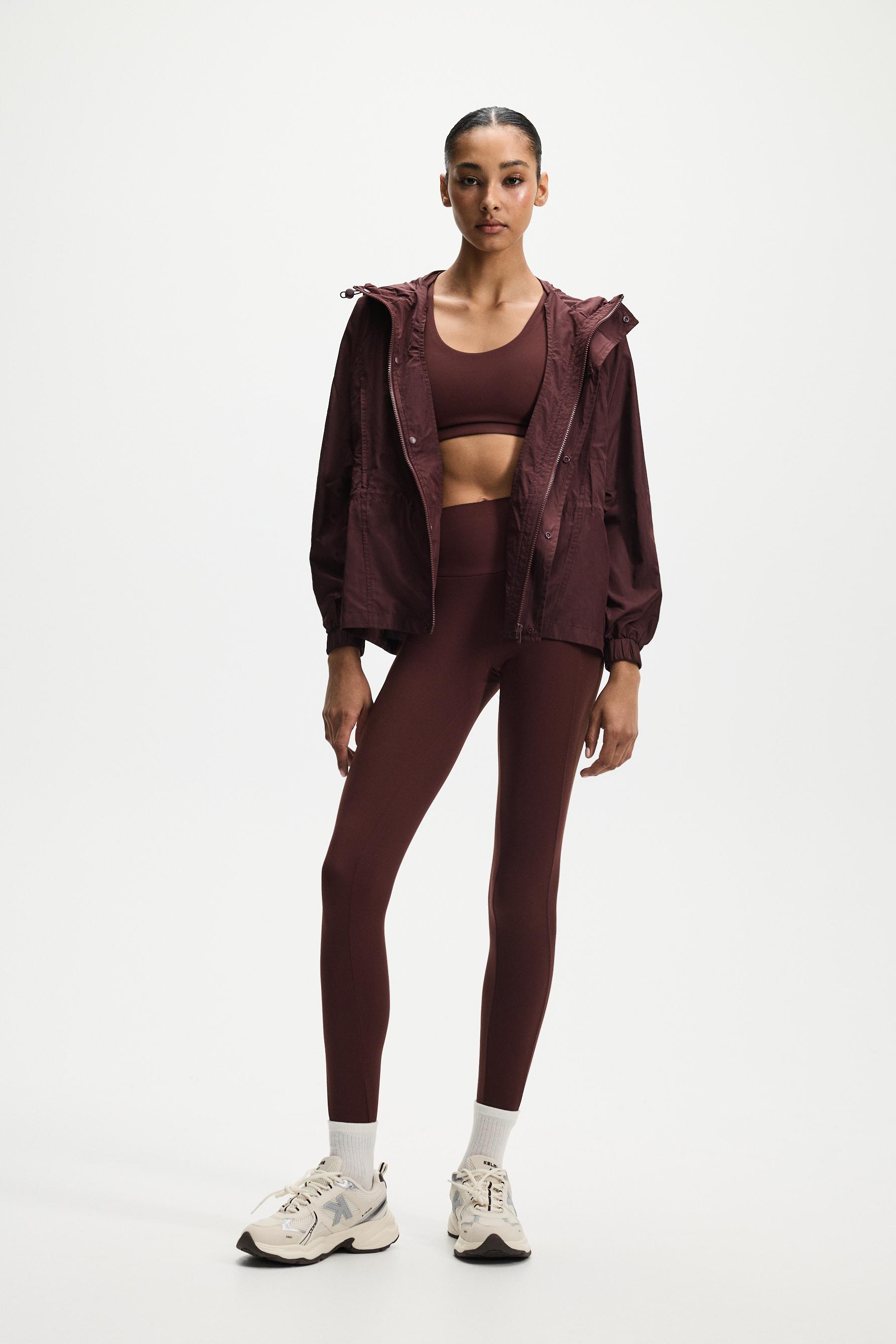 Gathered sports windbreaker — WINE