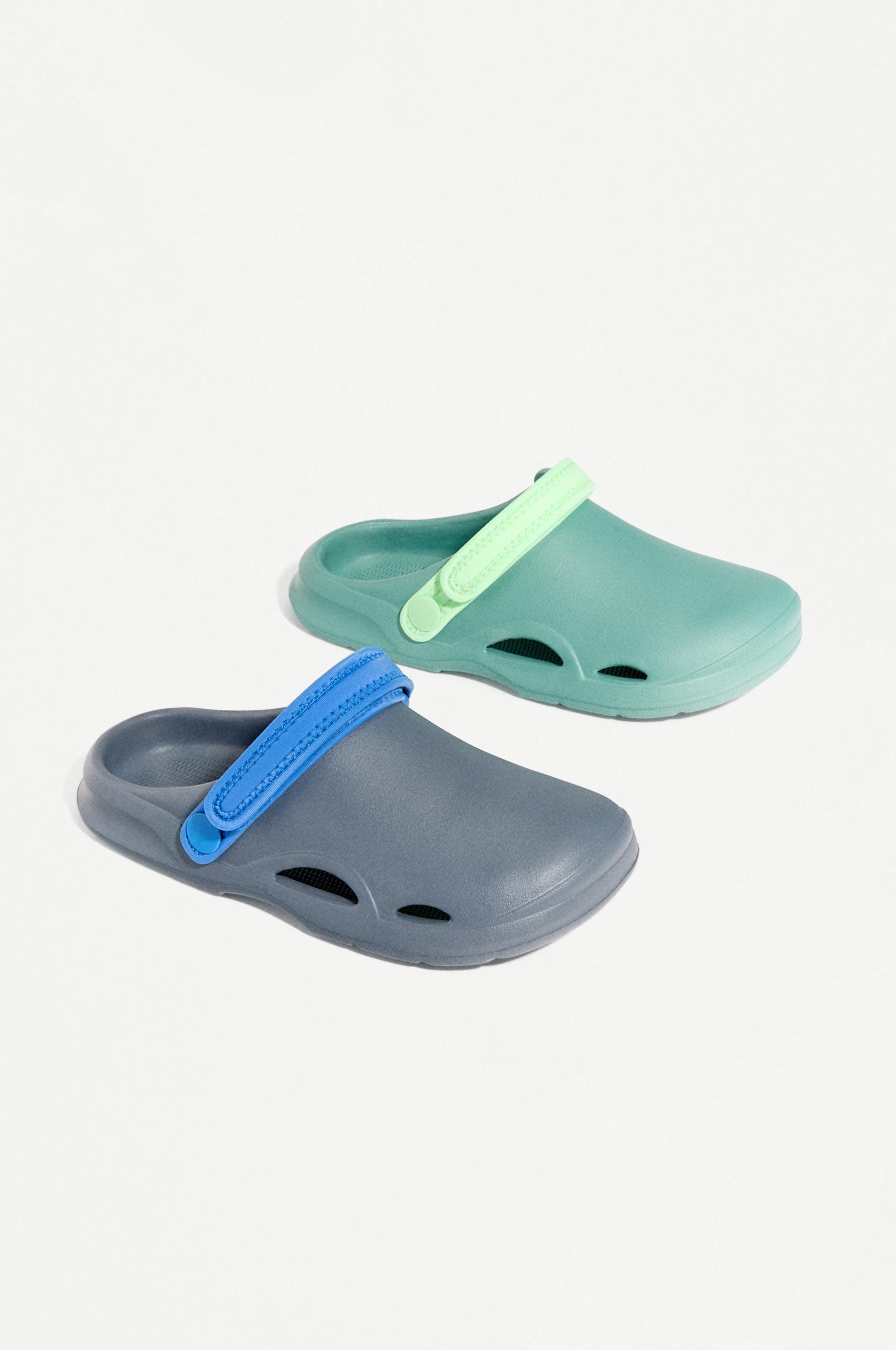 BAREFOOT POOL CLOG — BLUE