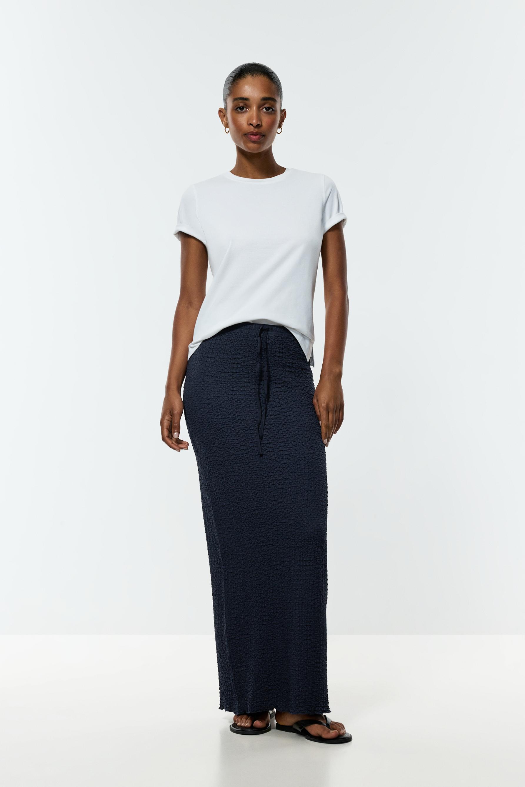 Textured midi skirt — NAVY