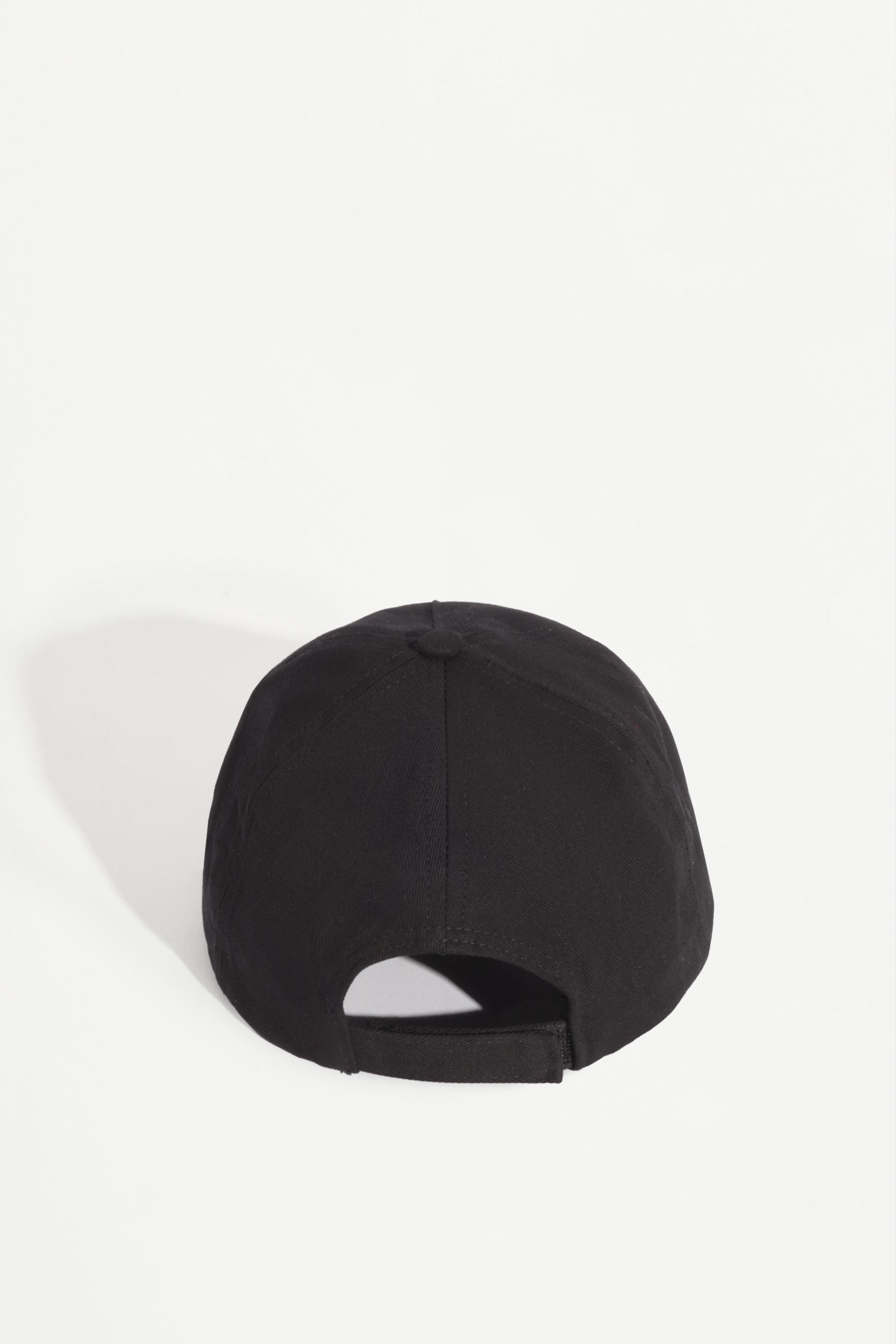 Basic cap — BLACK