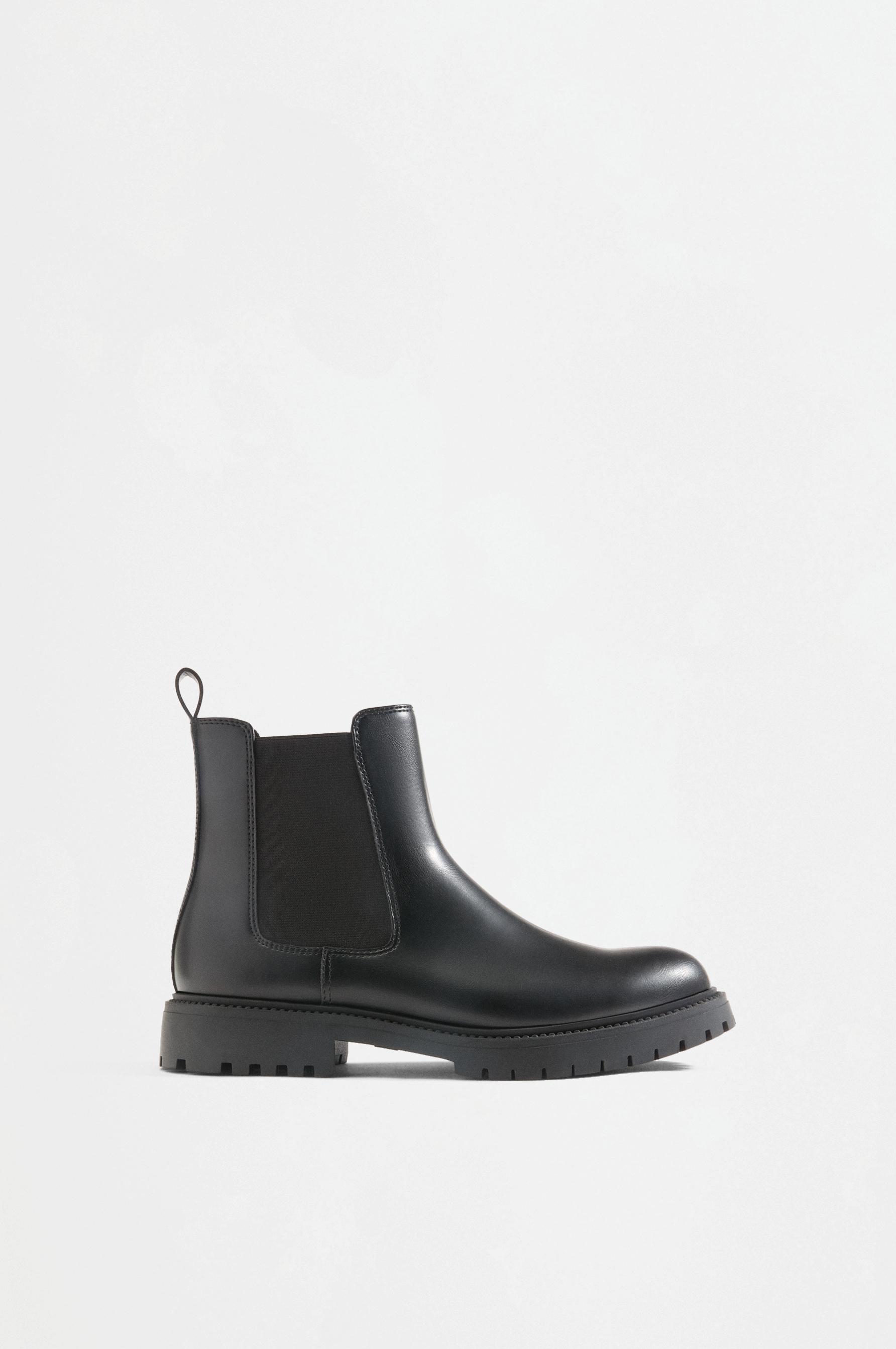 Chelsea boots — BLACK