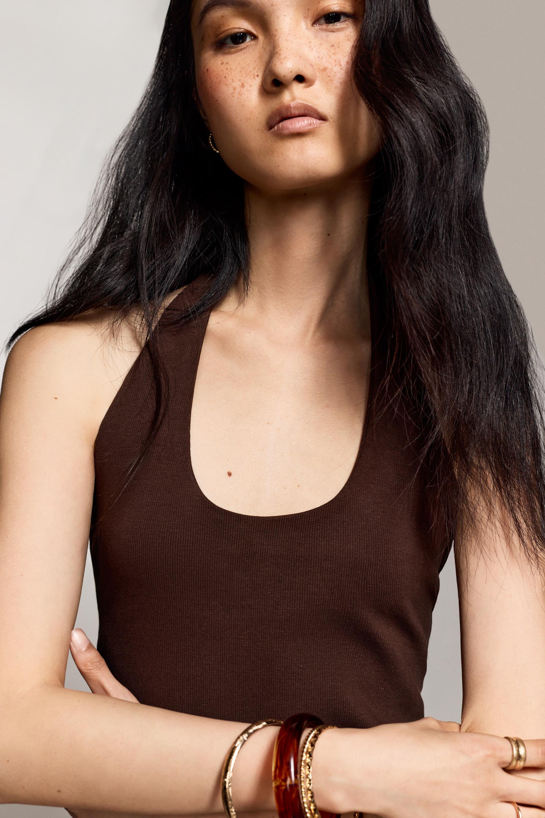 Basic ribbed halter top — BROWN