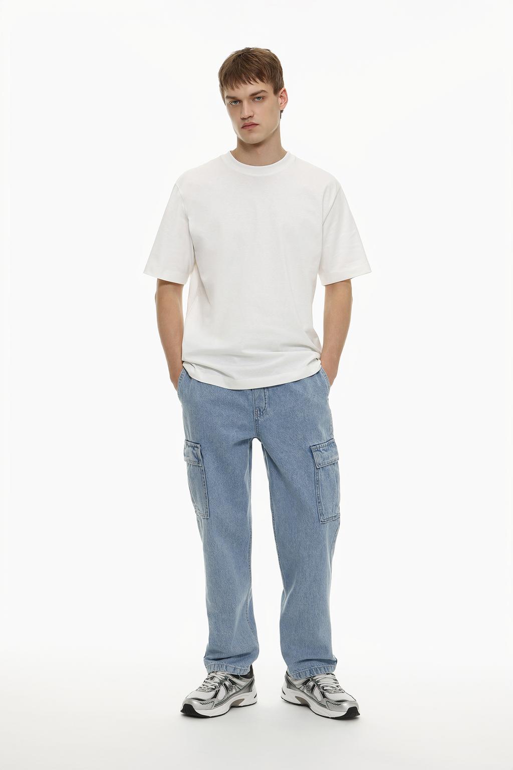 Relaxed fit - cargo jeans