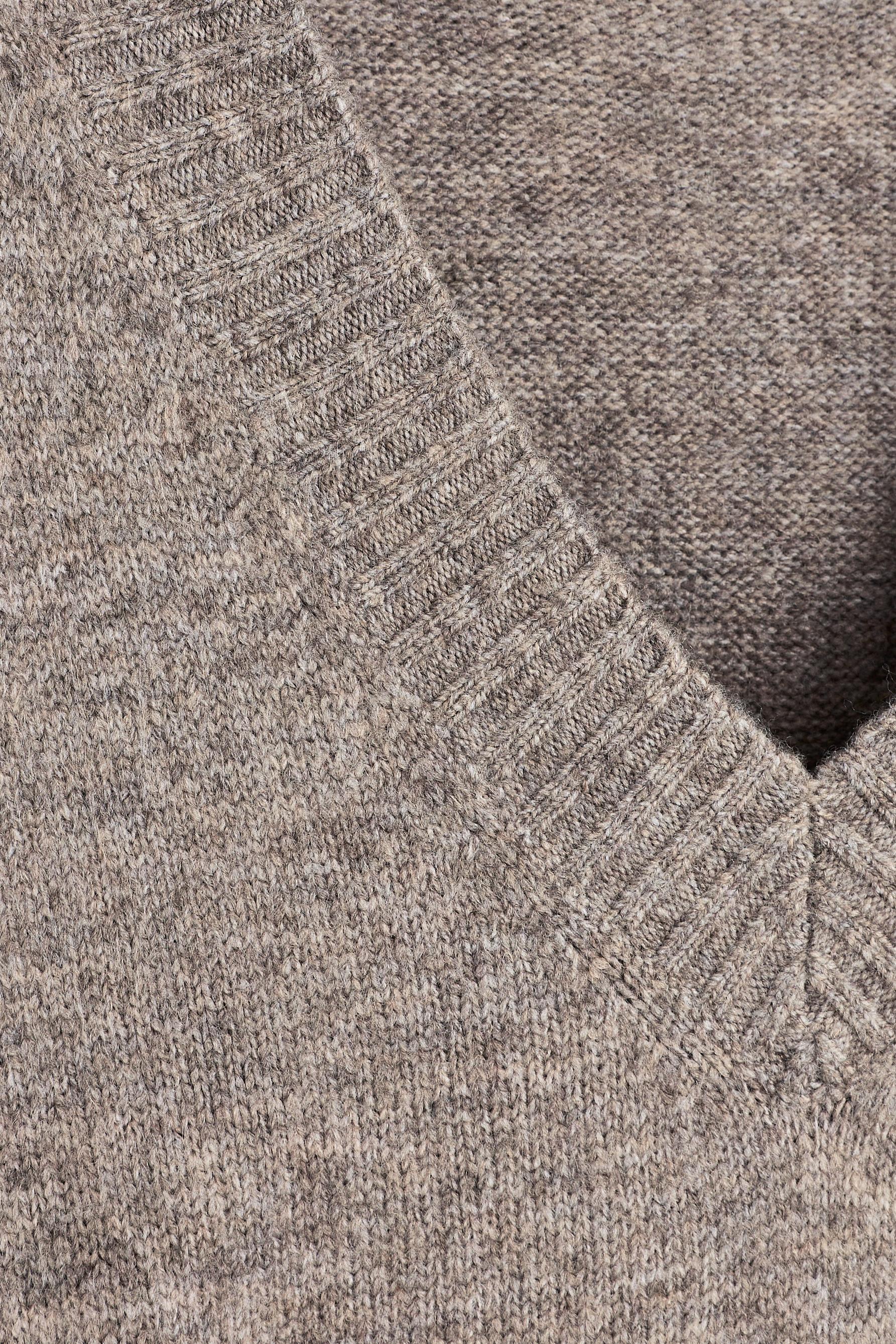 V-neck sweater — TAUPE GREY
