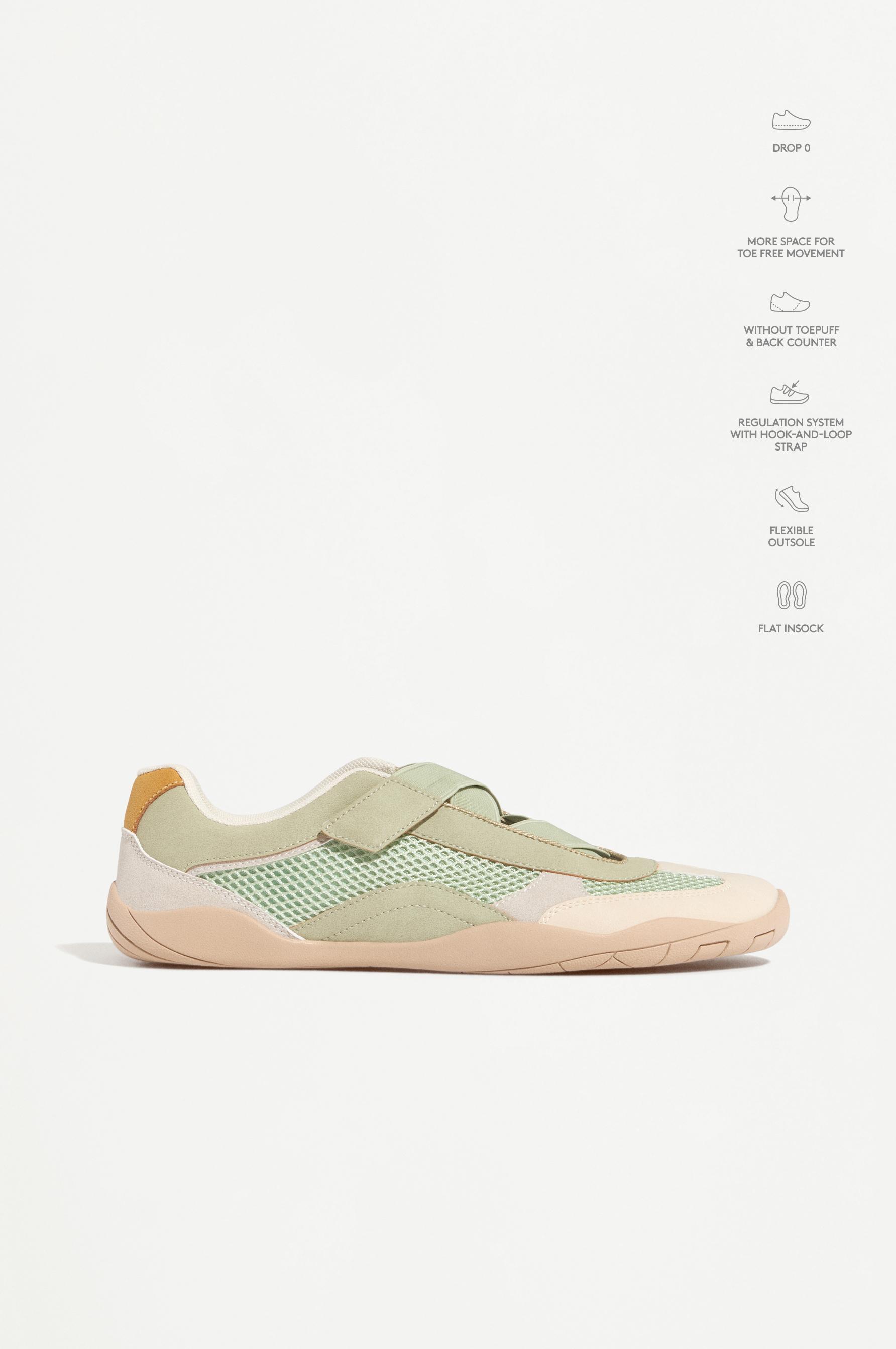 Barefoot athletic shoe — GREEN