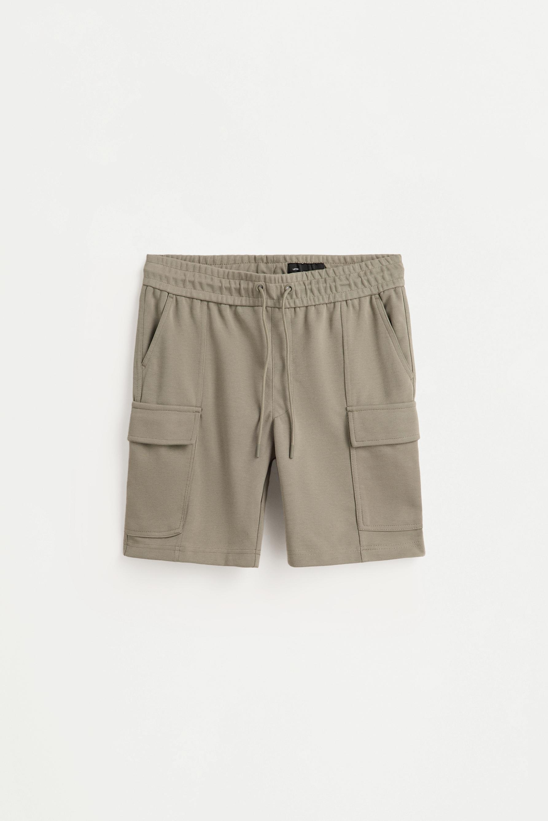Interlock cargo Bermuda shorts — PALE GREEN