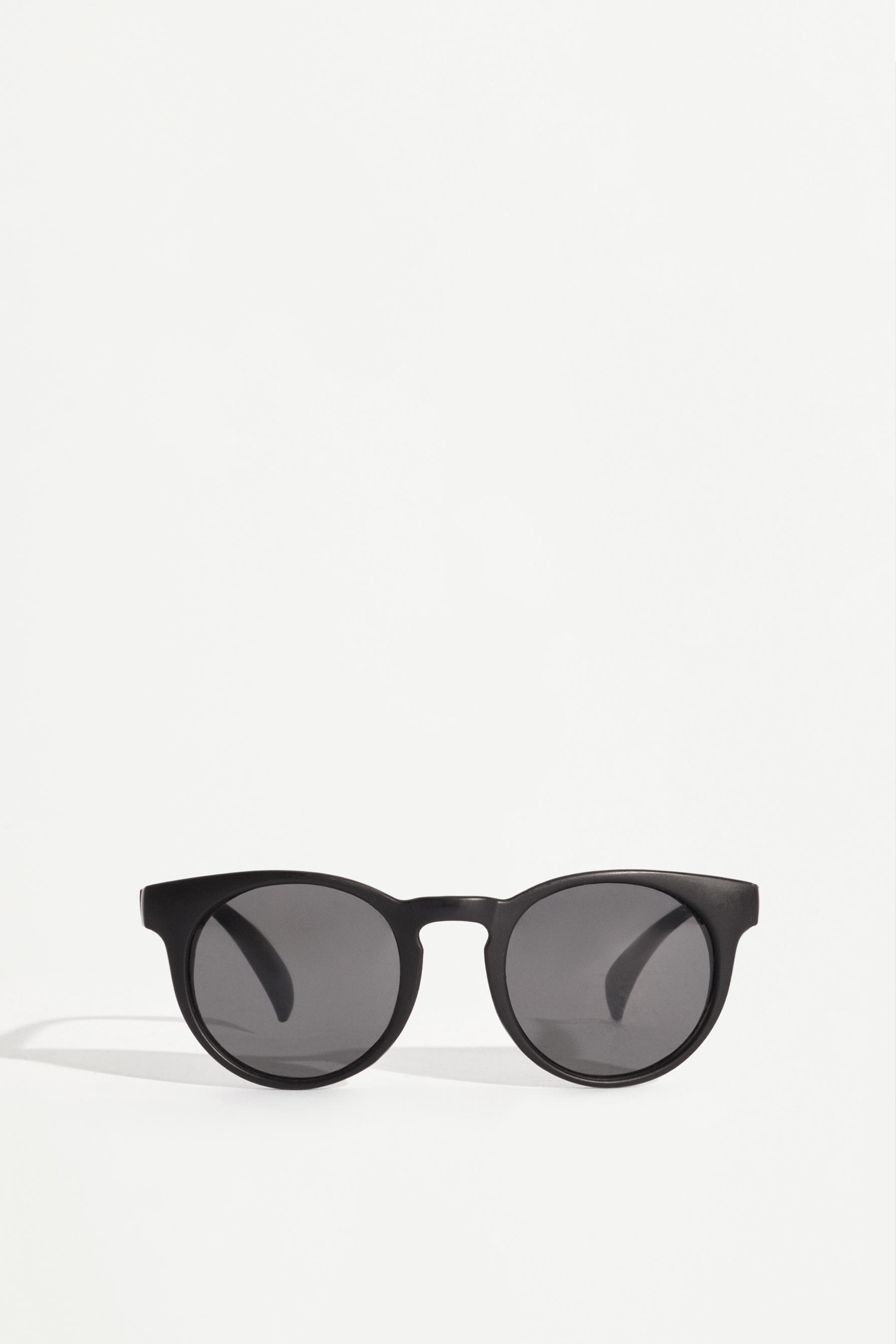 Round sunglasses — BLACK