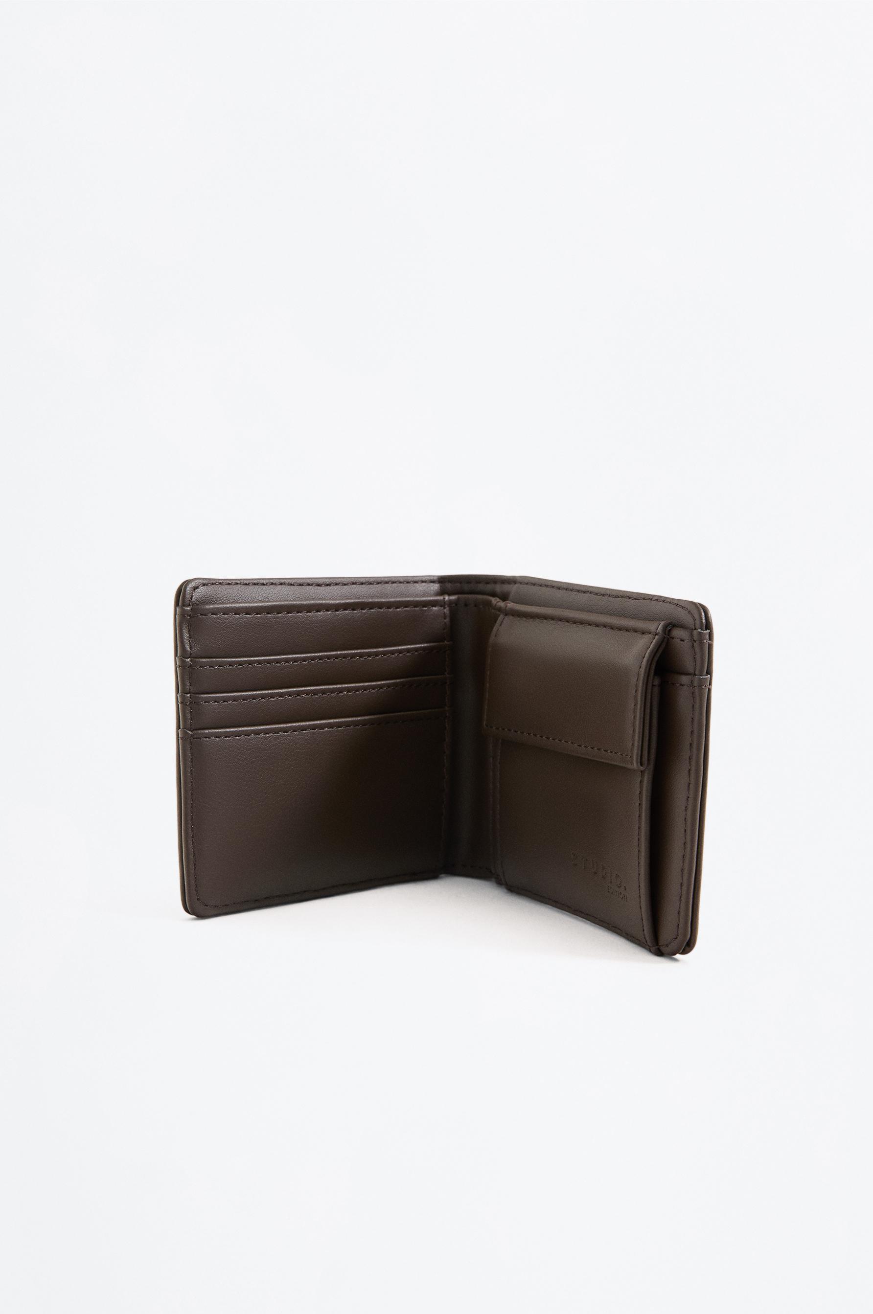 Coin purse wallet — BROWN