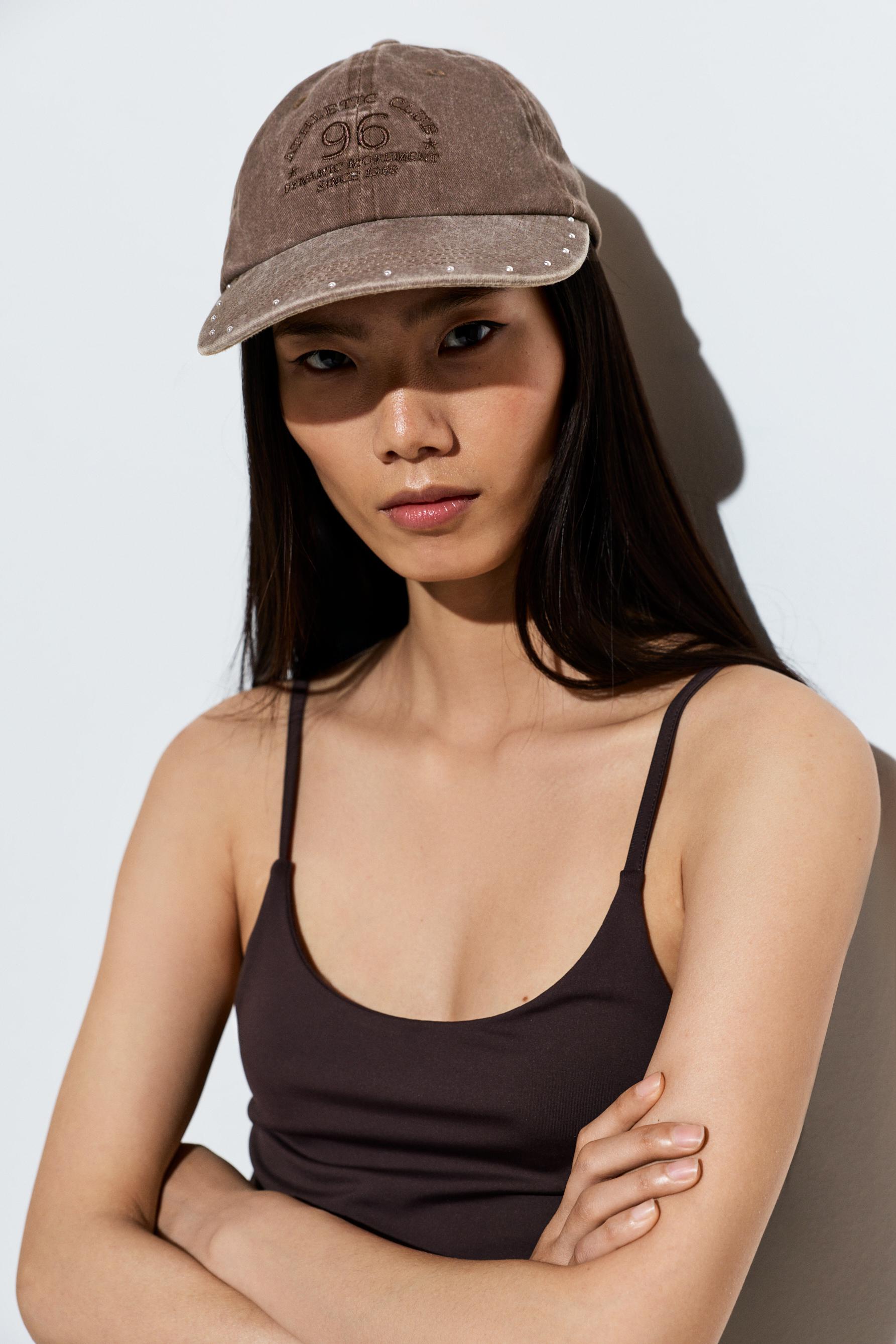 Studded cap — BROWN