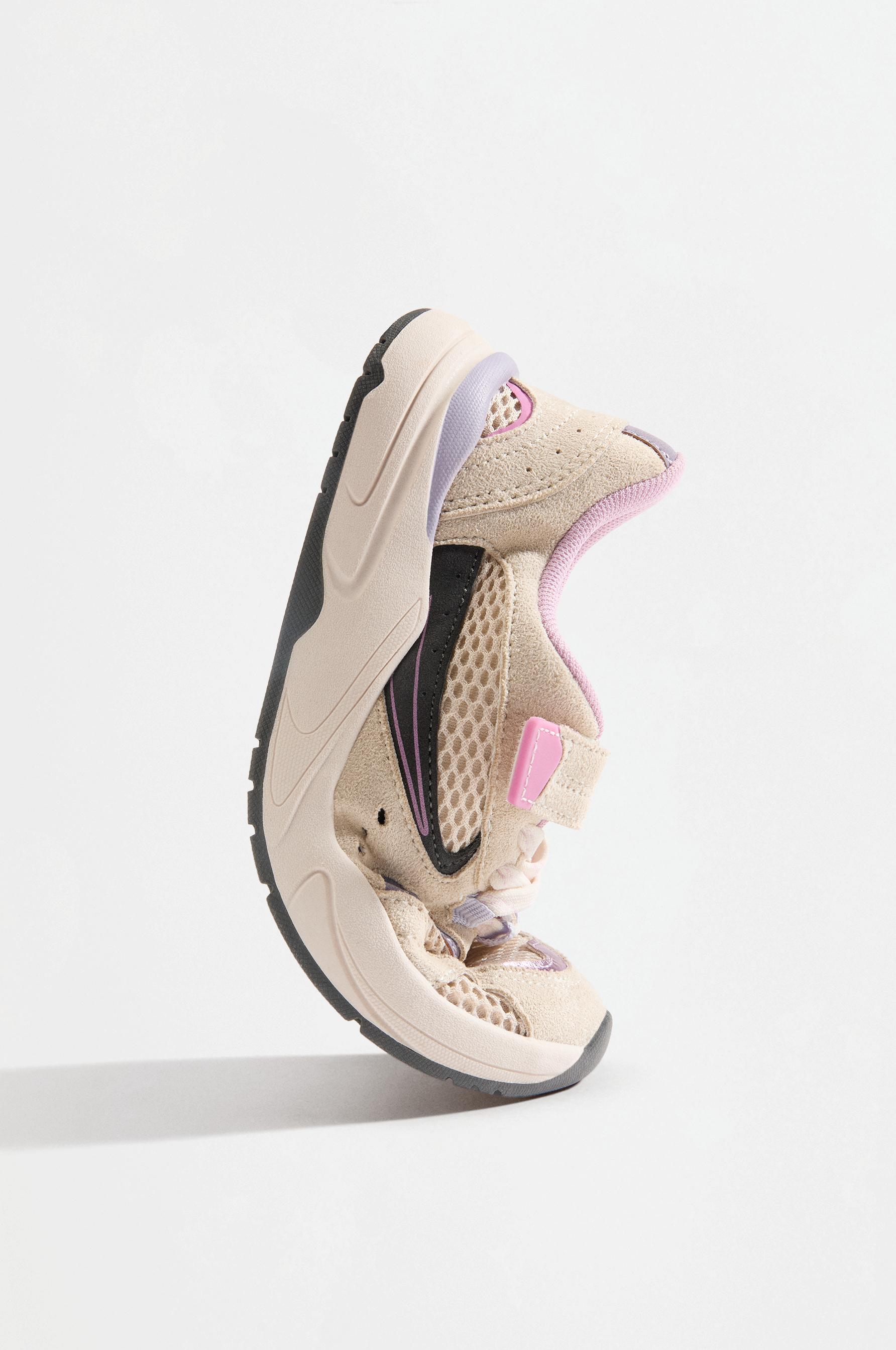 BAREFOOT CASUAL SNEAKERS — BEIGE
