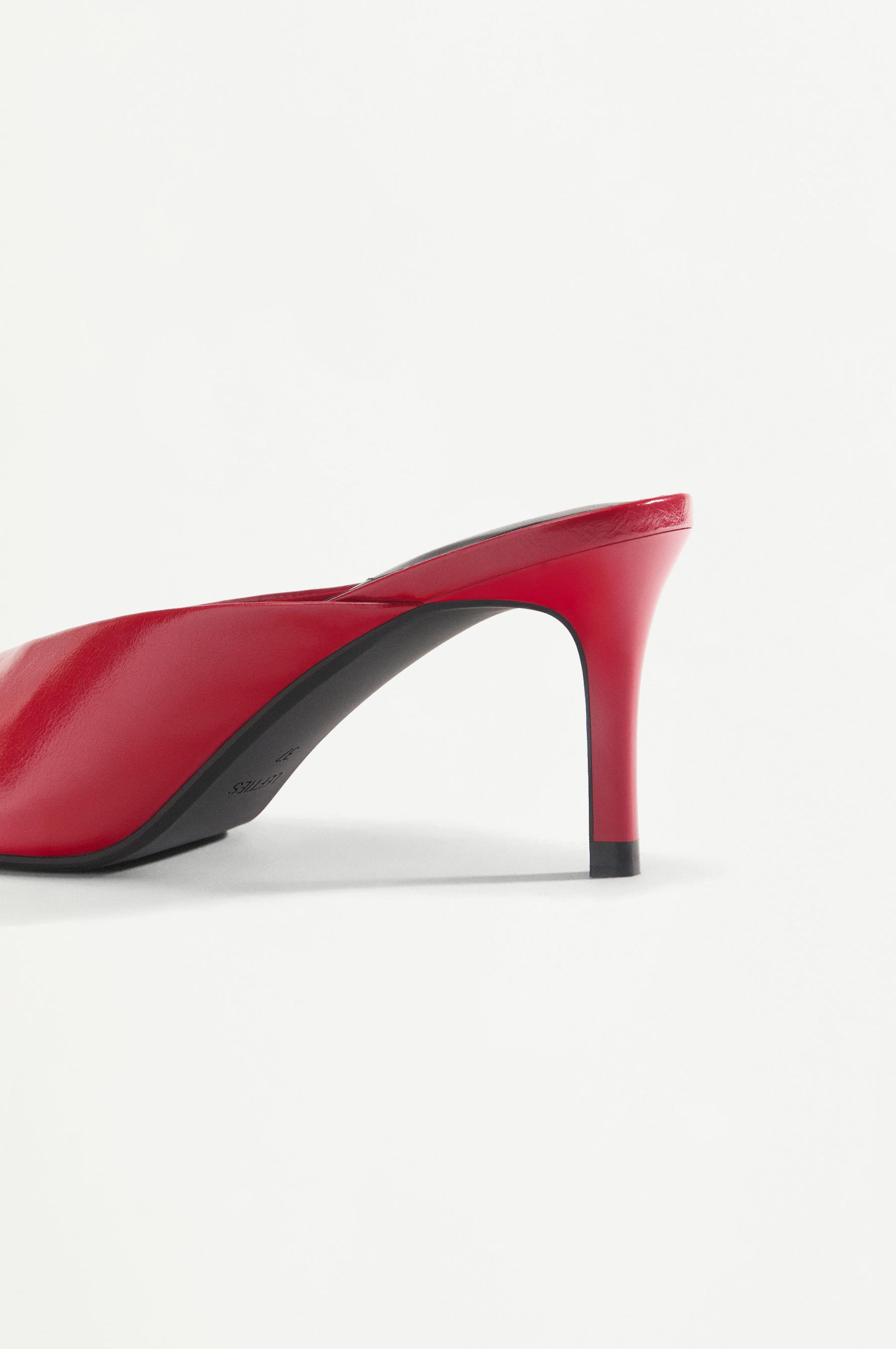 Slingback heels — RED