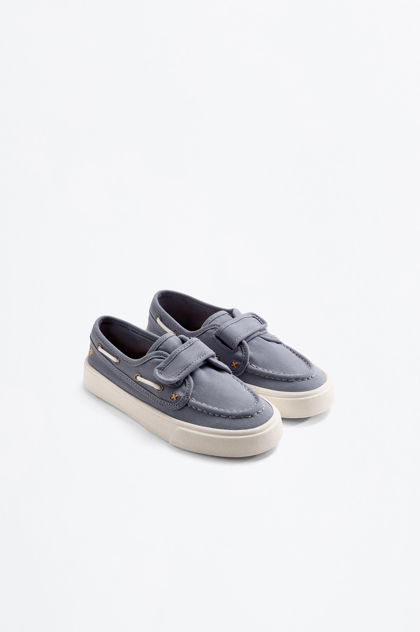 CASUAL BOAT SHOE — WASHED BLUE