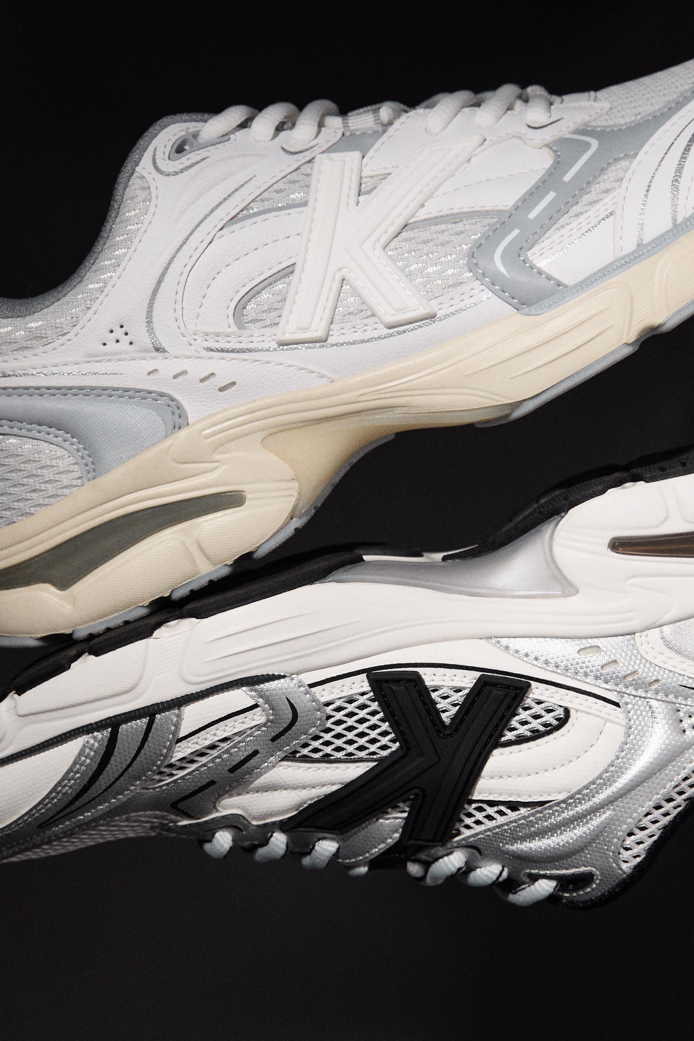 Kelme Sports Shoe — WHITE