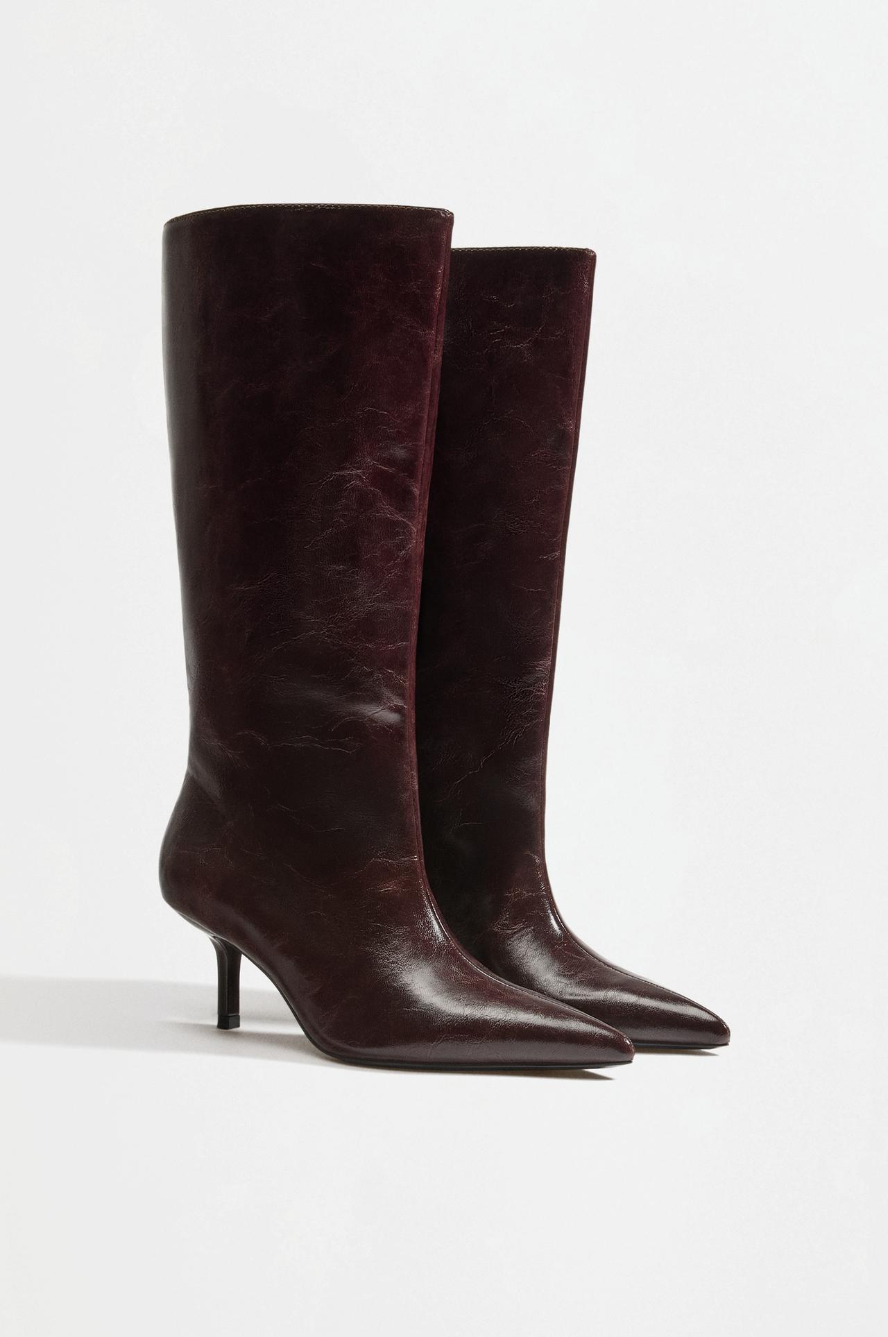 Knee-high boots with a heel — BURGUNDY